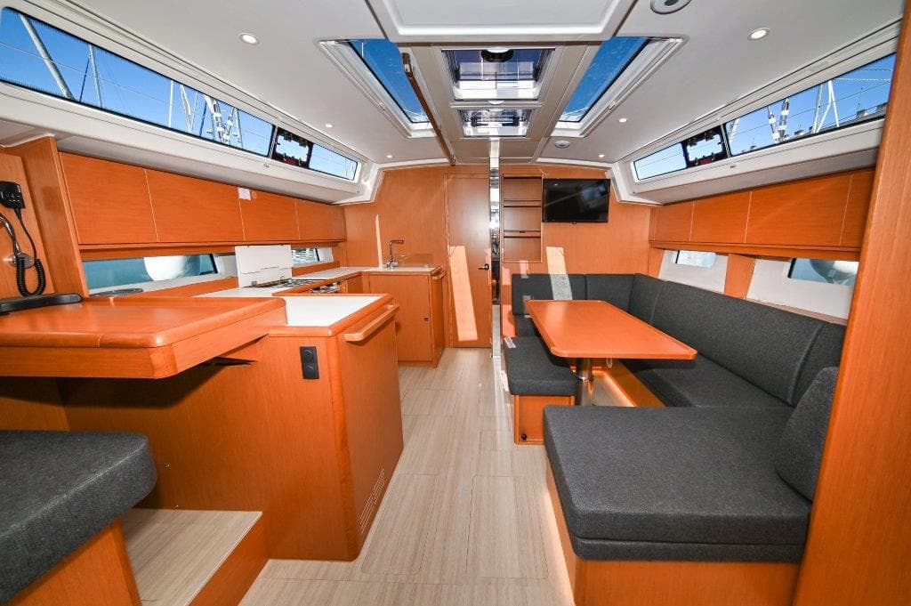 Bavaria C46 - photo 131