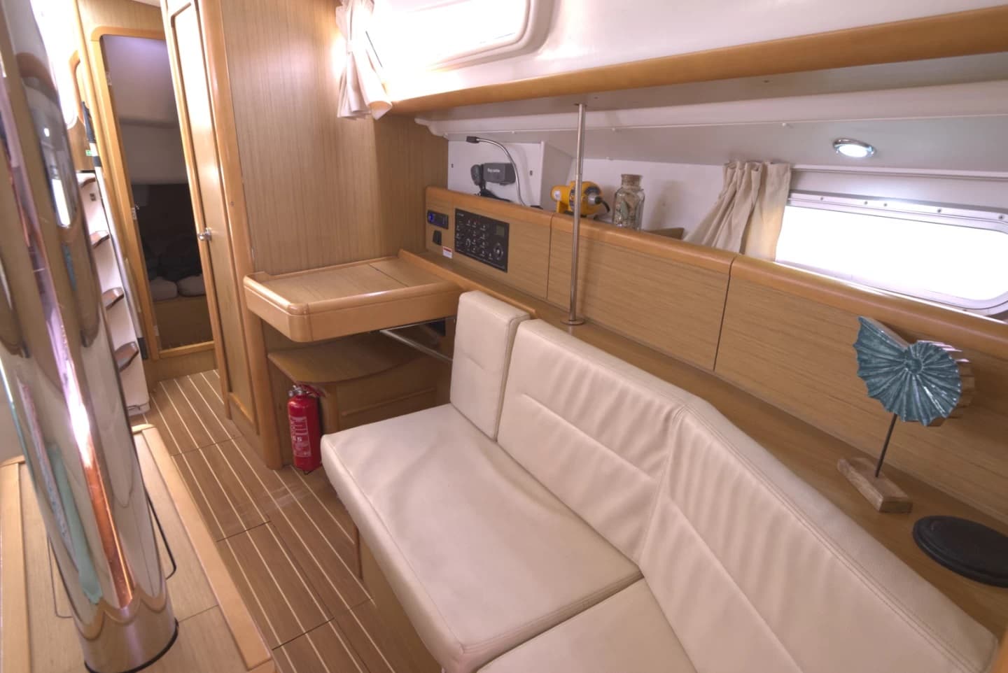 Sun Odyssey 36i - photo 8