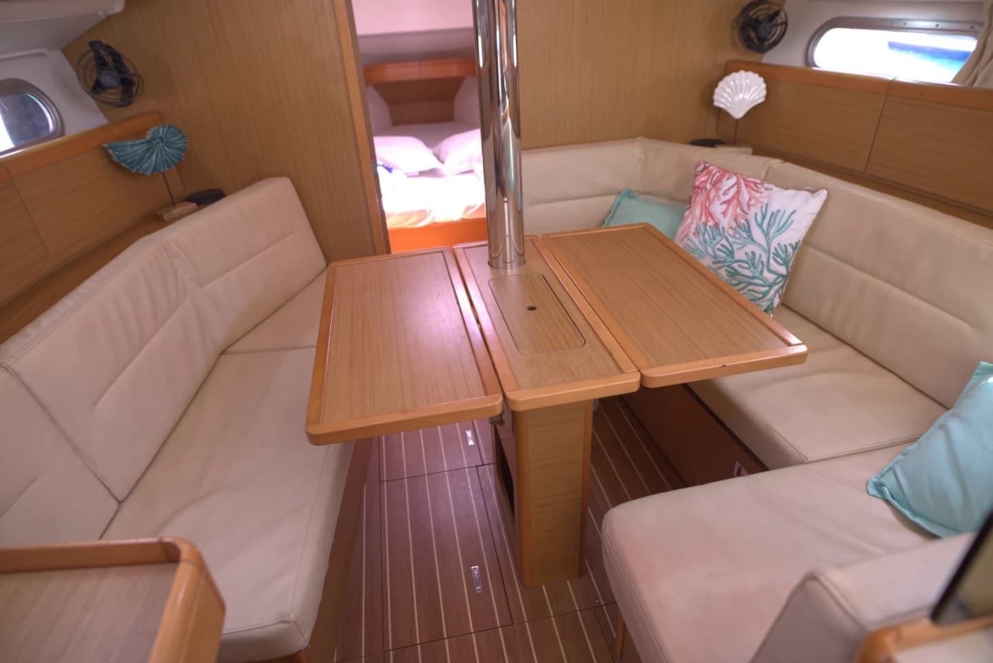 Sun Odyssey 36i - photo 6