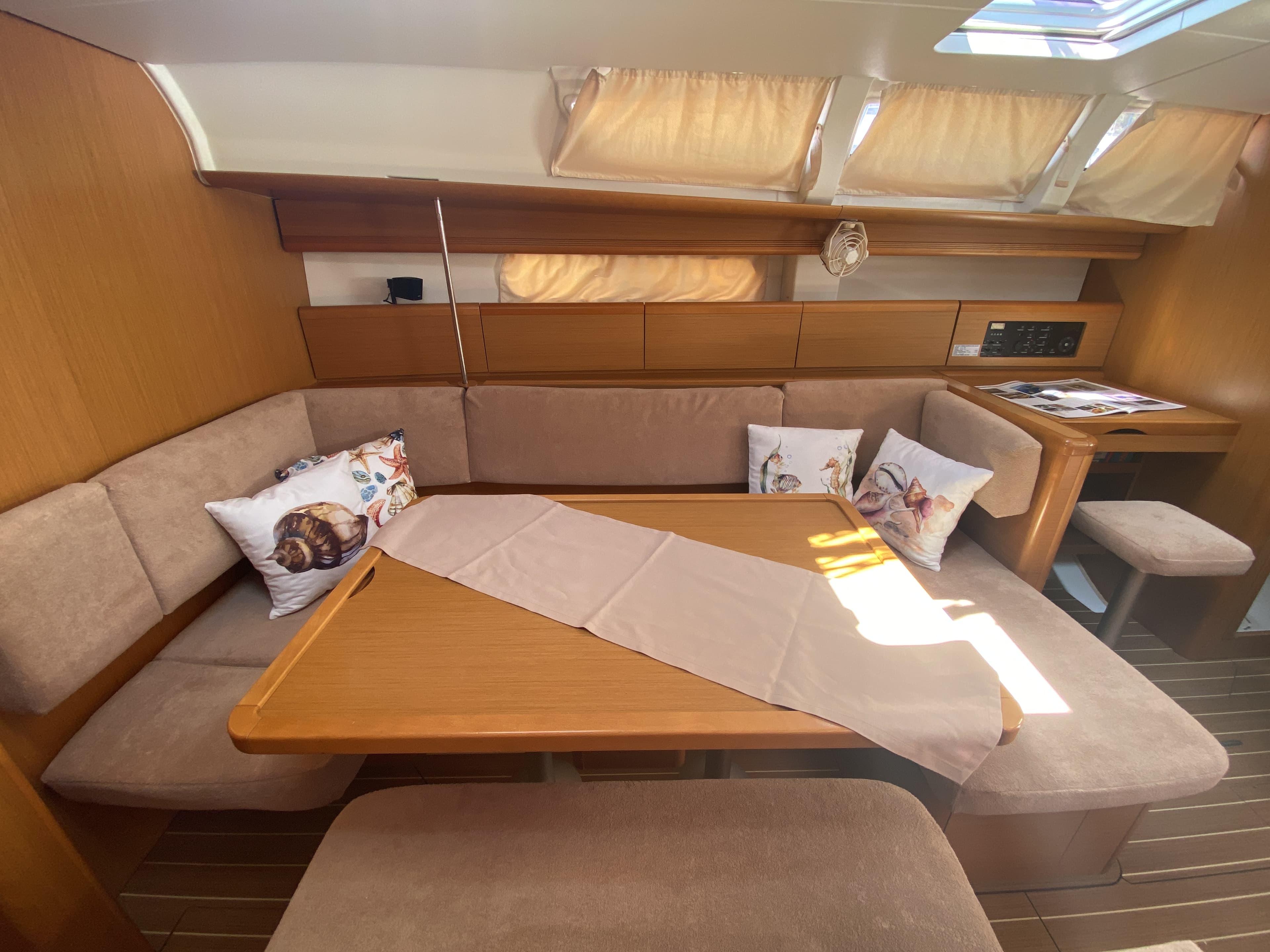Sun Odyssey 44 i - photo 5