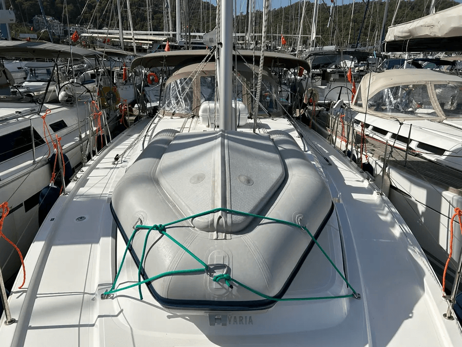 Bavaria C42 - photo 7