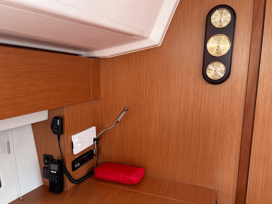 Bavaria C42 - photo 24