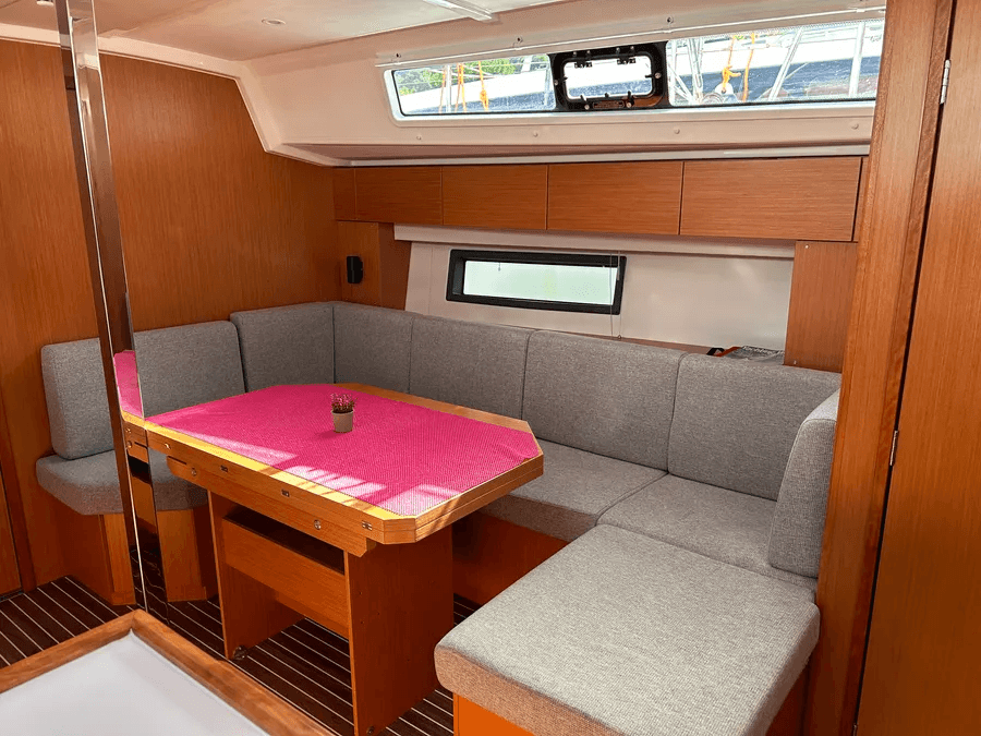 Bavaria C42 - photo 22