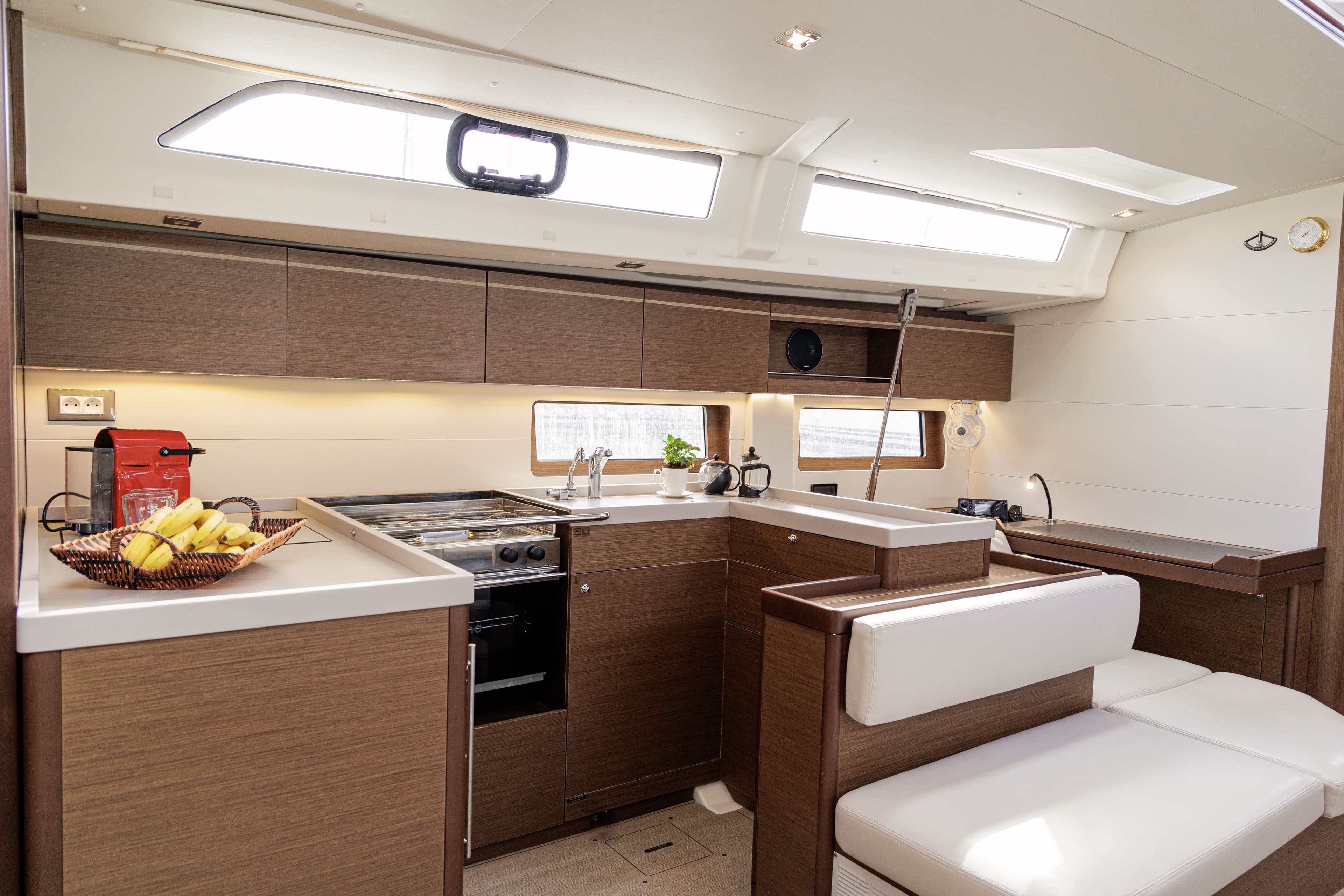 Oceanis 51.1 - photo 7