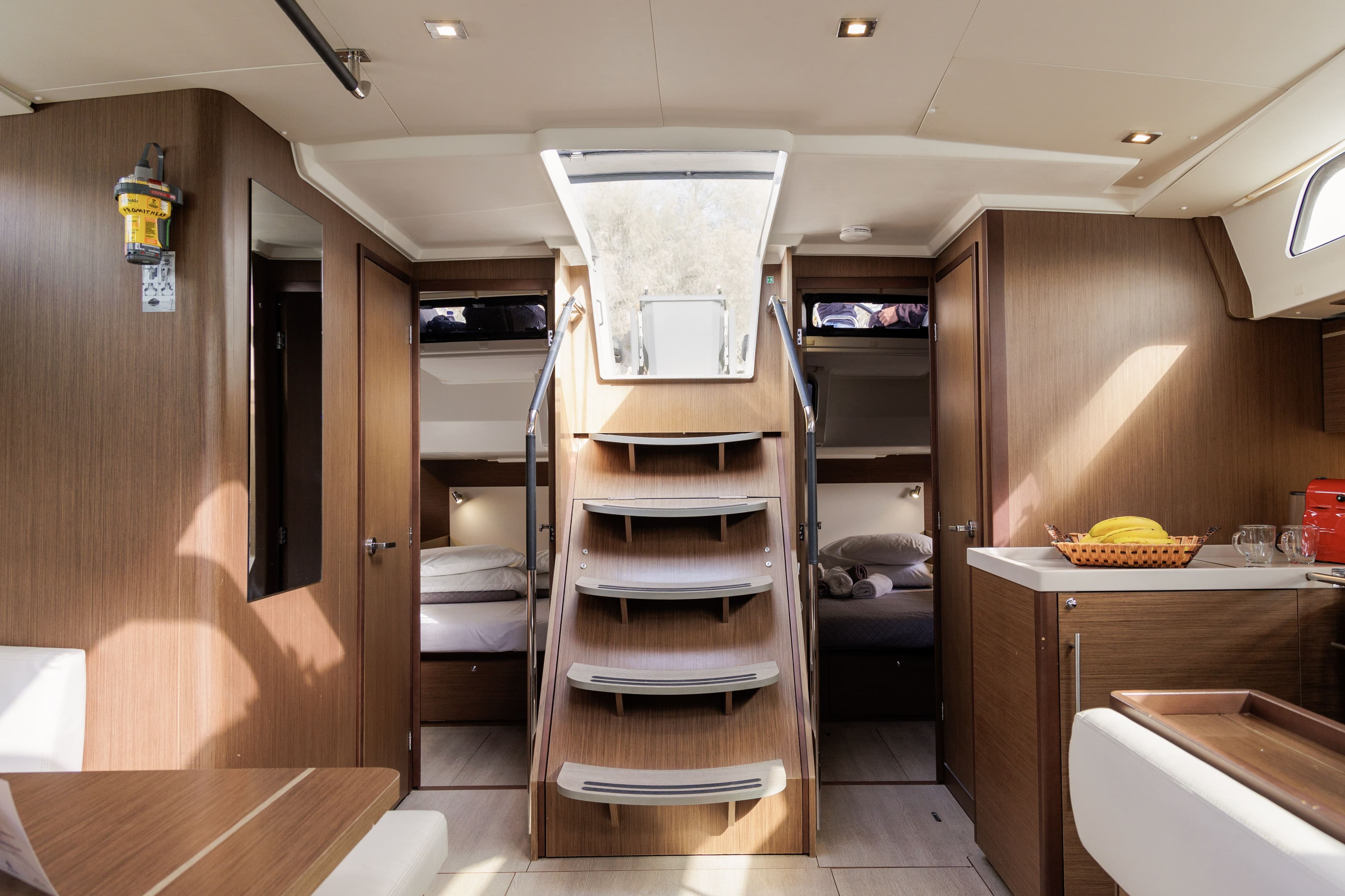 Oceanis 51.1 - photo 9