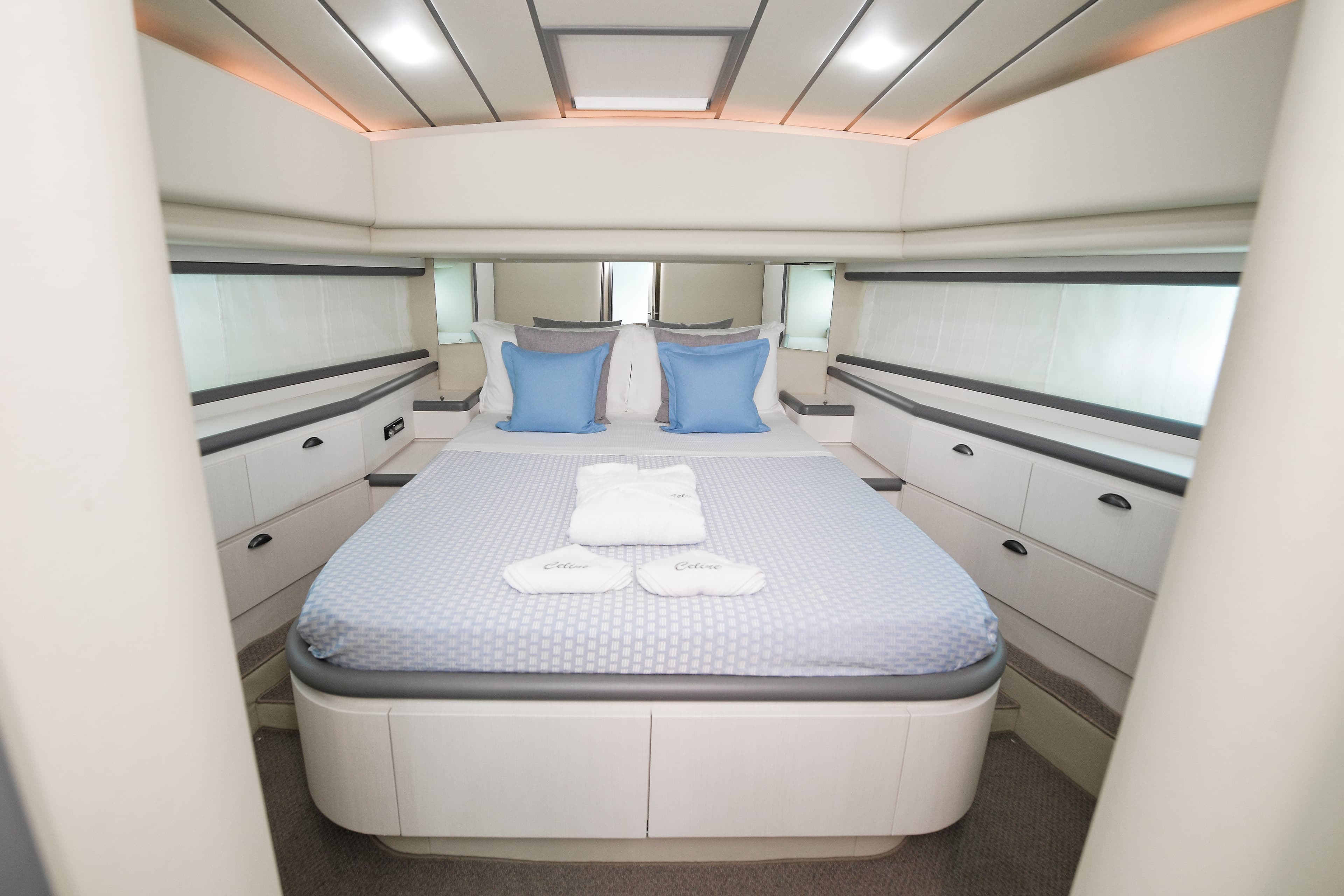 Ferretti 70 - photo 19