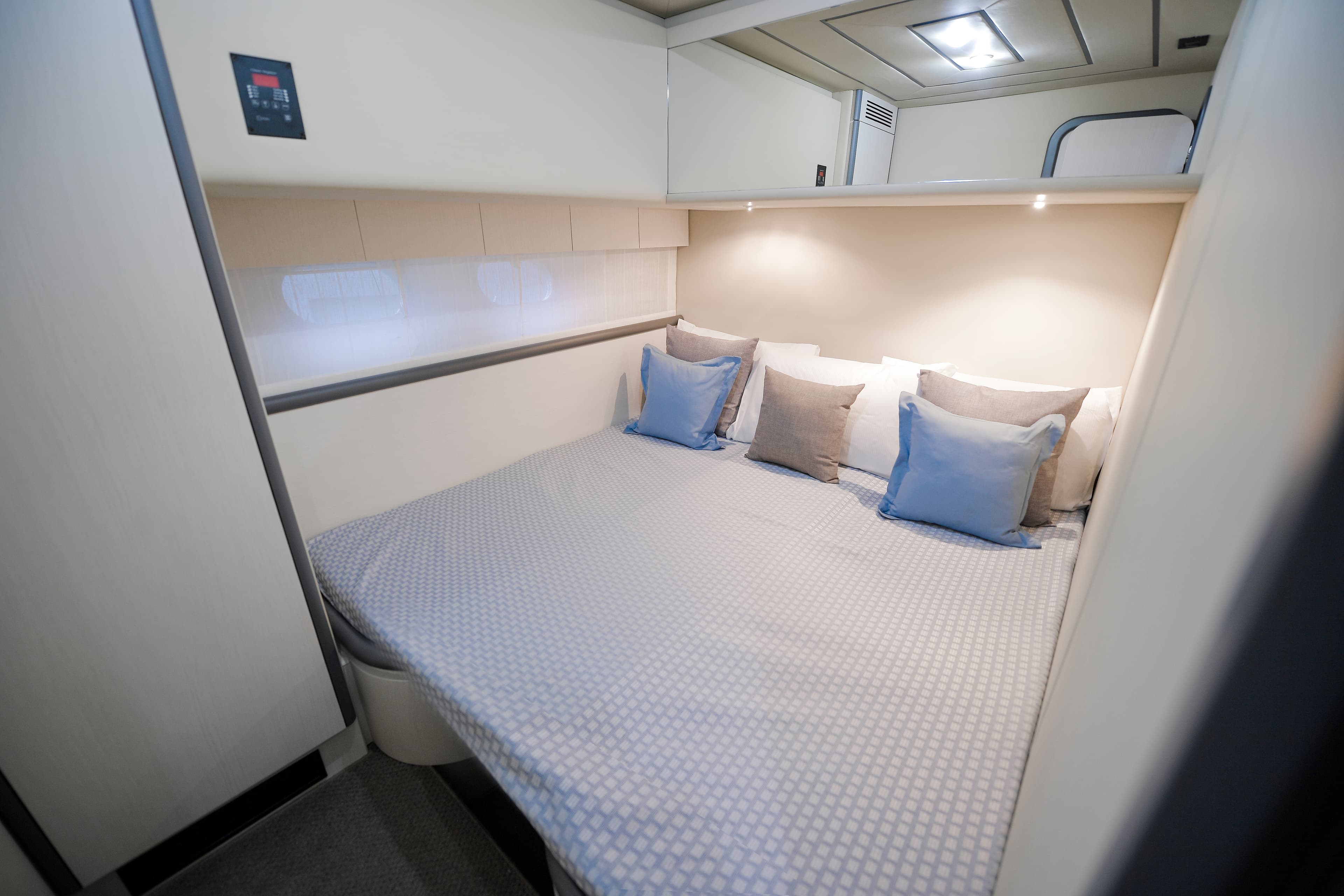 Ferretti 70 - photo 8