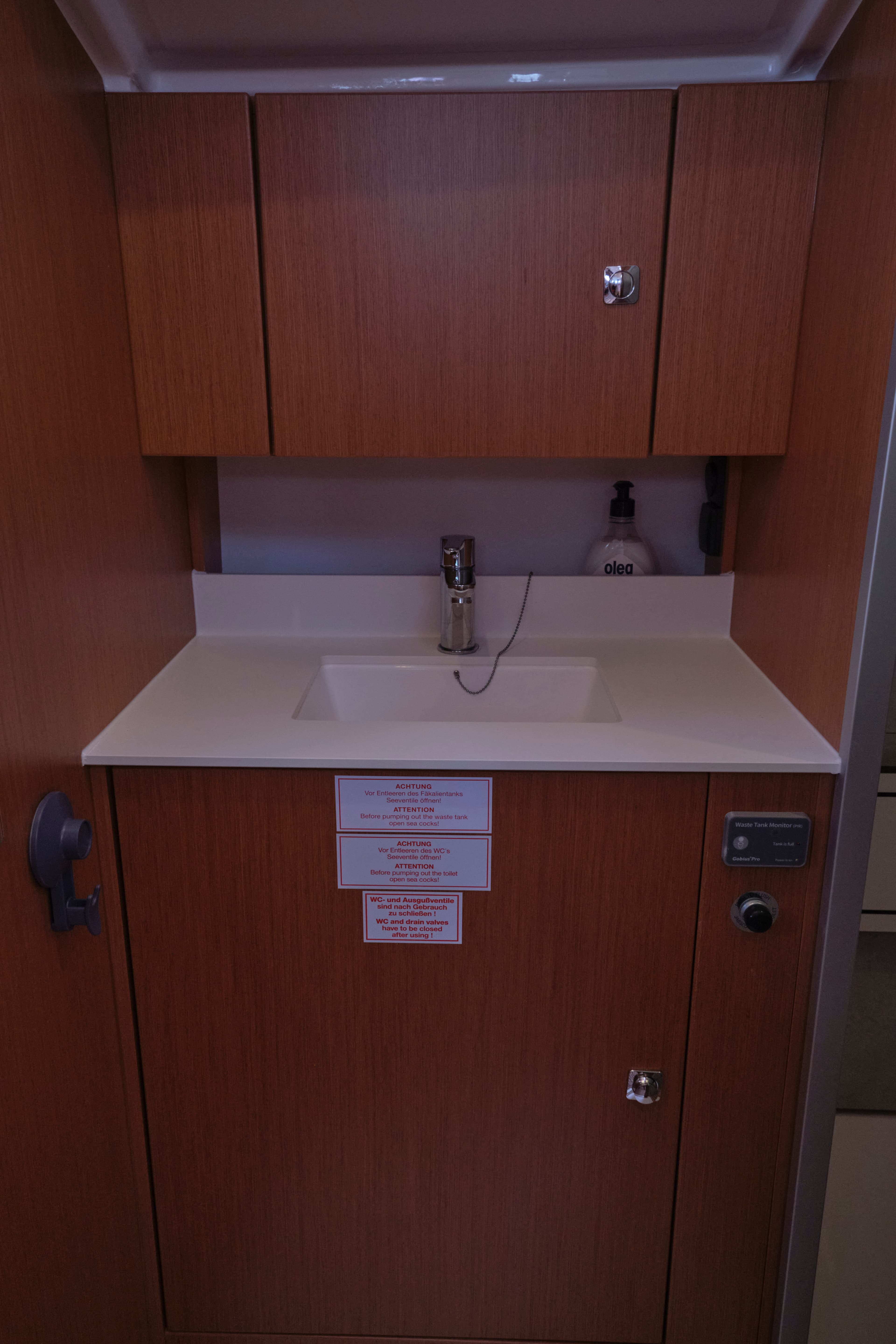 Bavaria C42 - photo 19