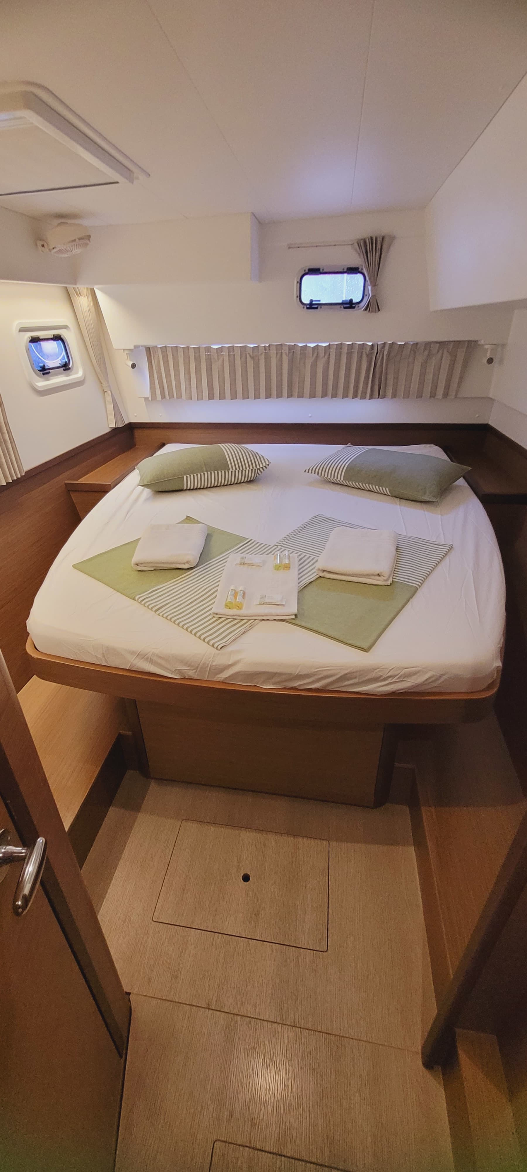 Lagoon 42 - photo 24