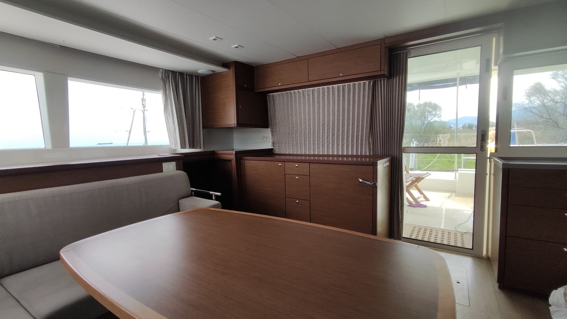 Lagoon 450 Fly - photo 19