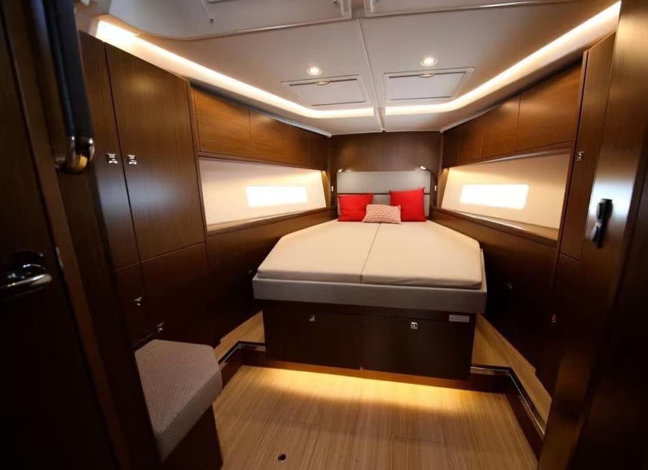 Bavaria C45 - photo 4