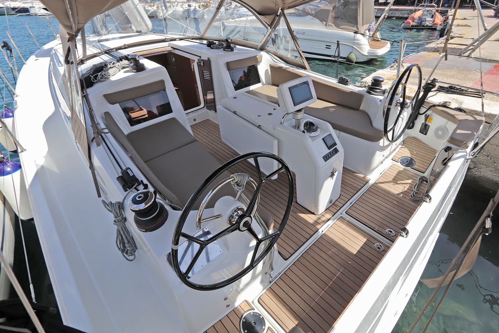 Sun Odyssey 410 - photo 4