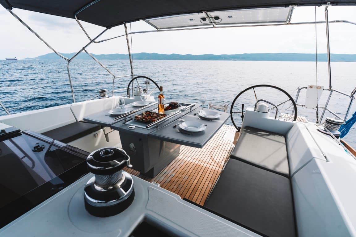 Oceanis 45 - photo 11