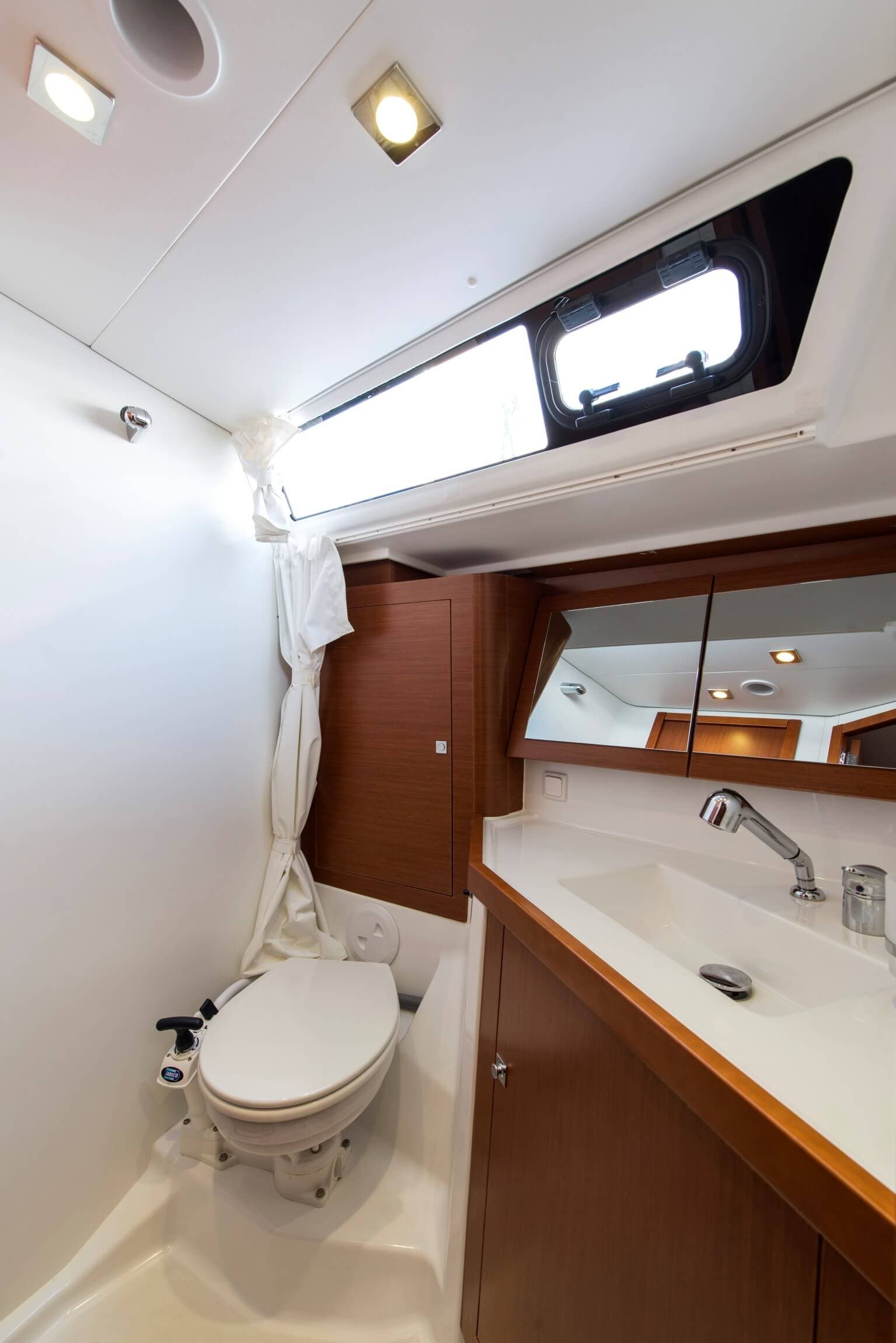 Oceanis 45 - photo 8