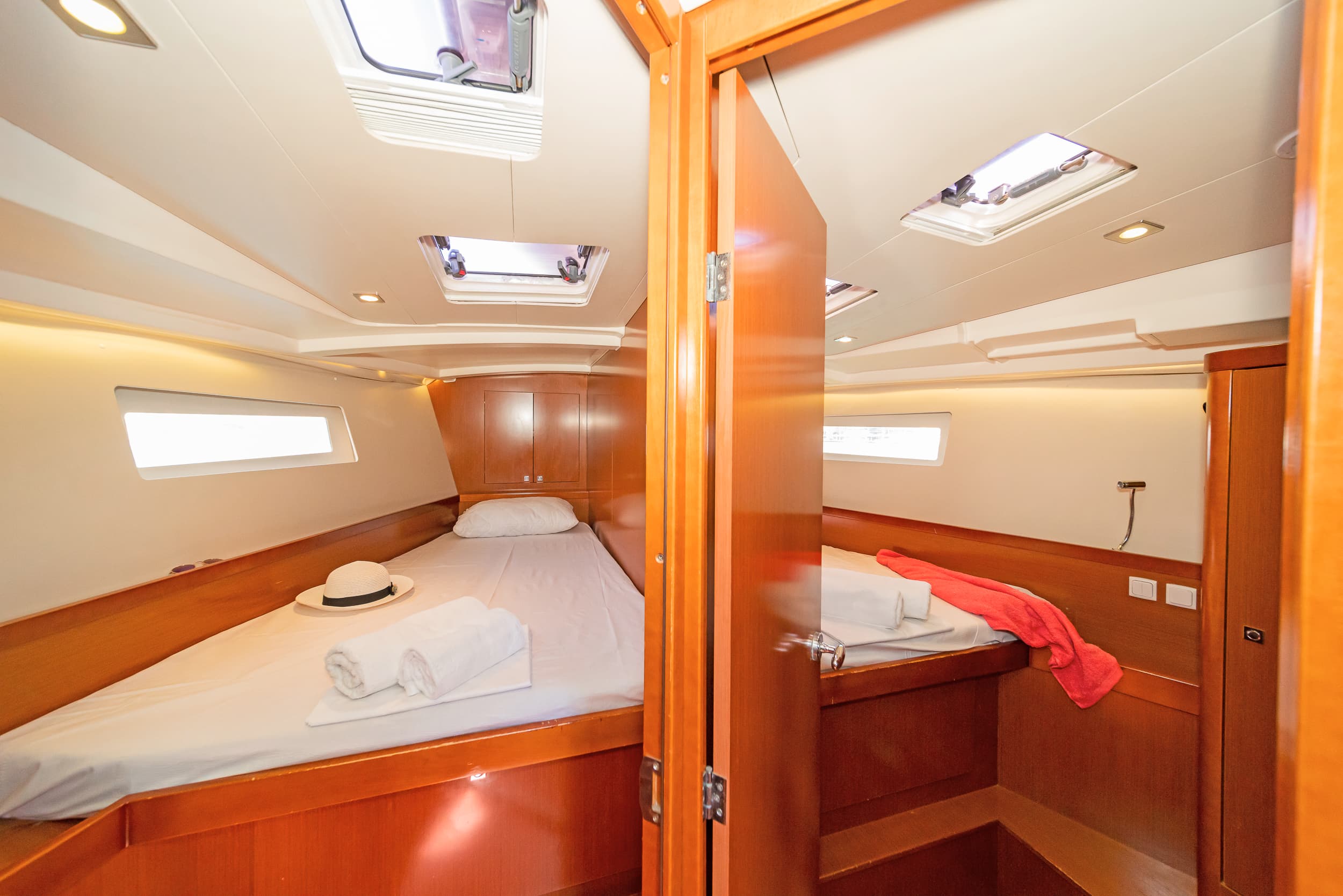 Oceanis 45 - photo 16