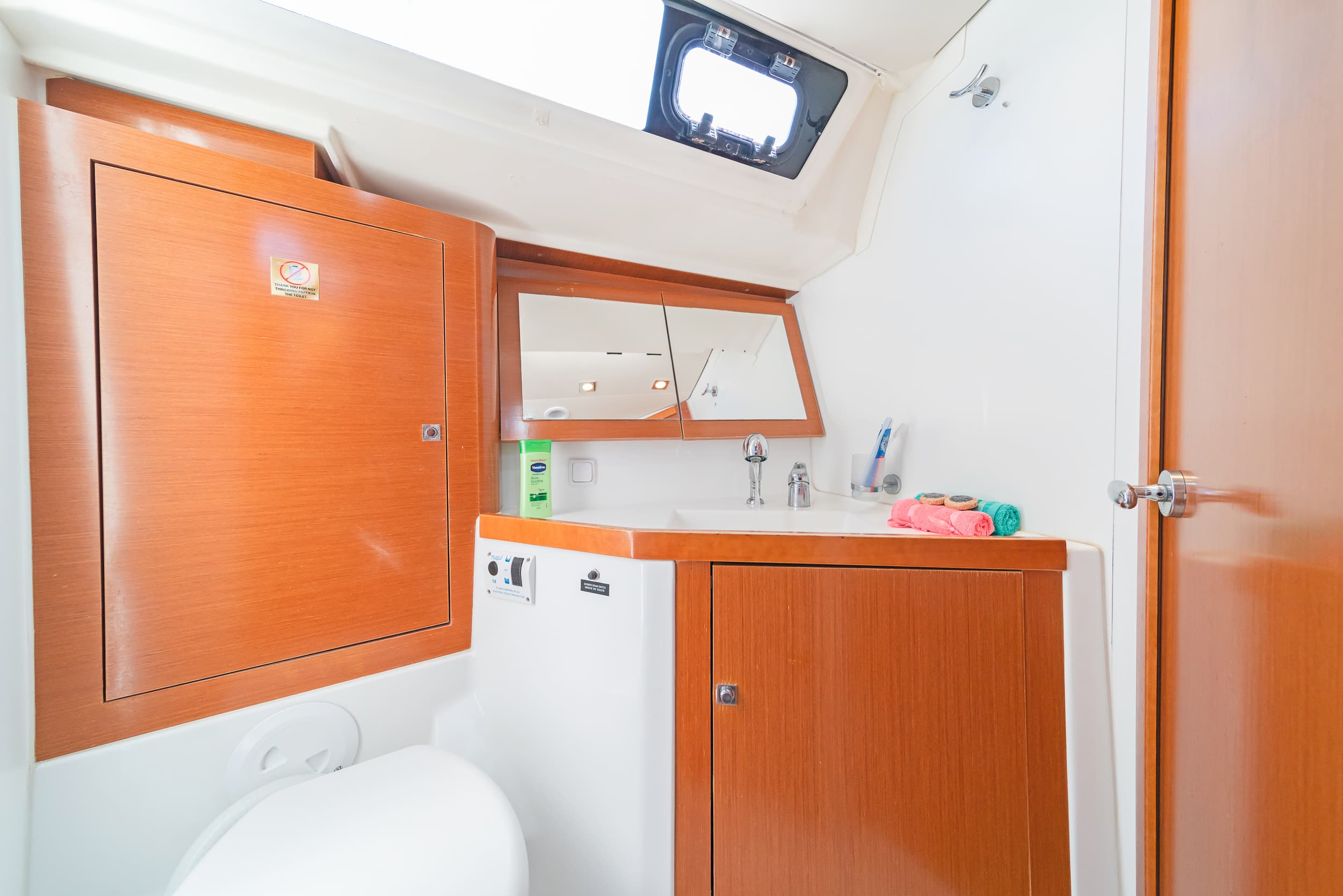 Oceanis 45 - photo 11