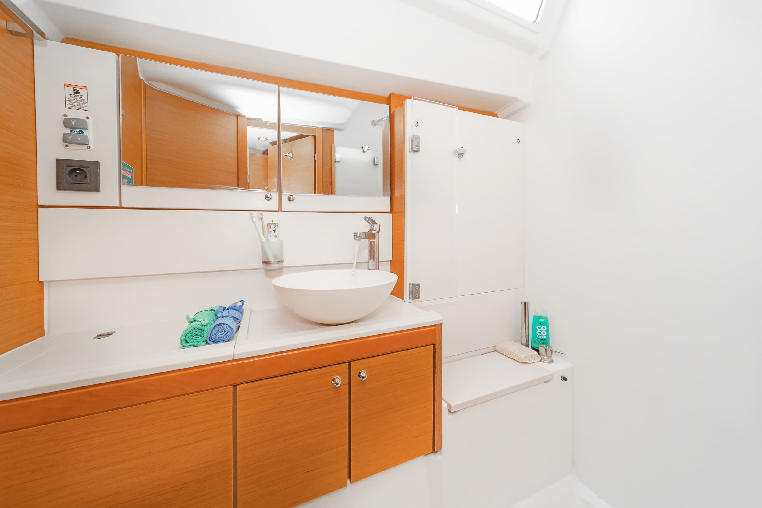 Jeanneau 54 - photo 12