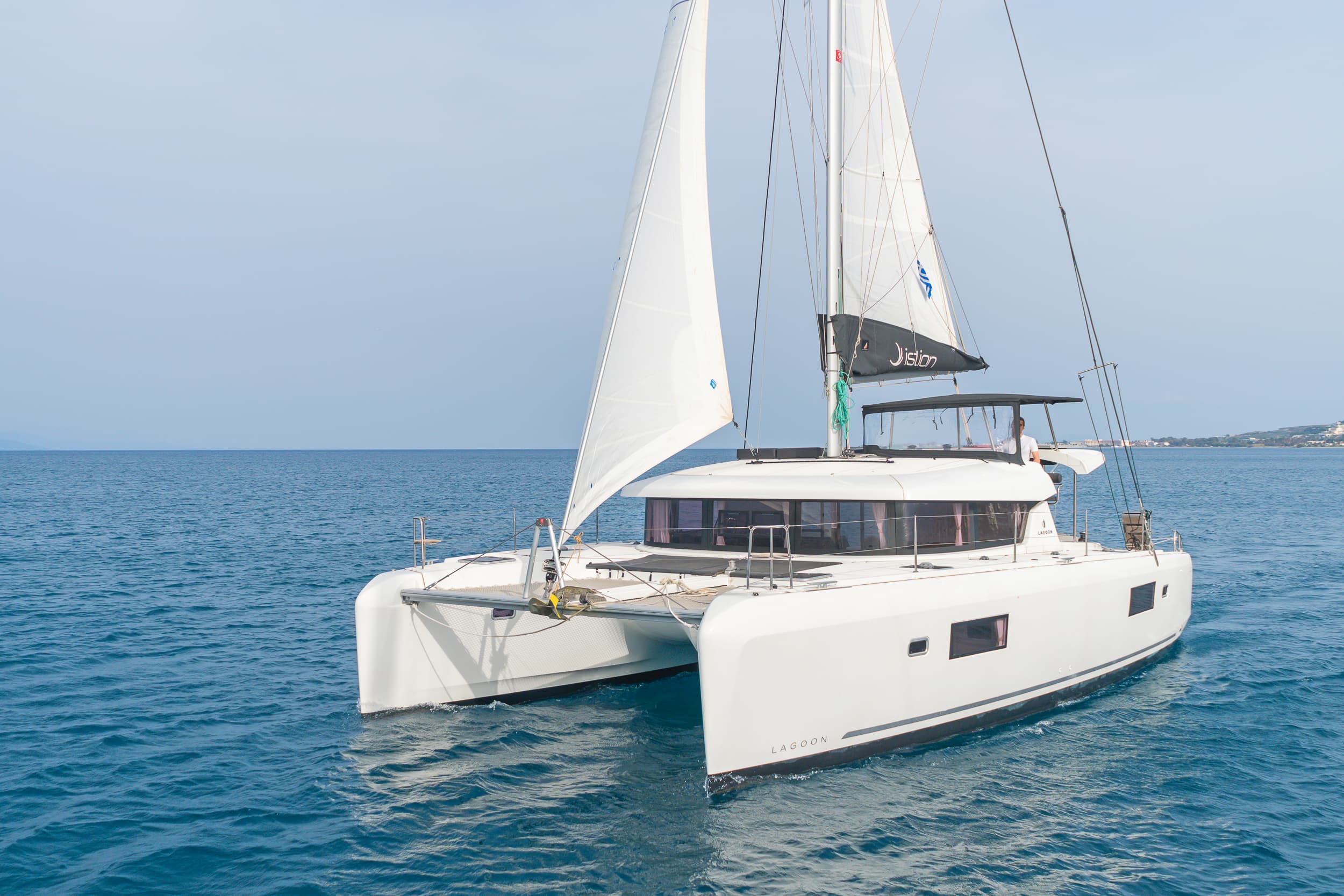 Lagoon 42 - photo 10