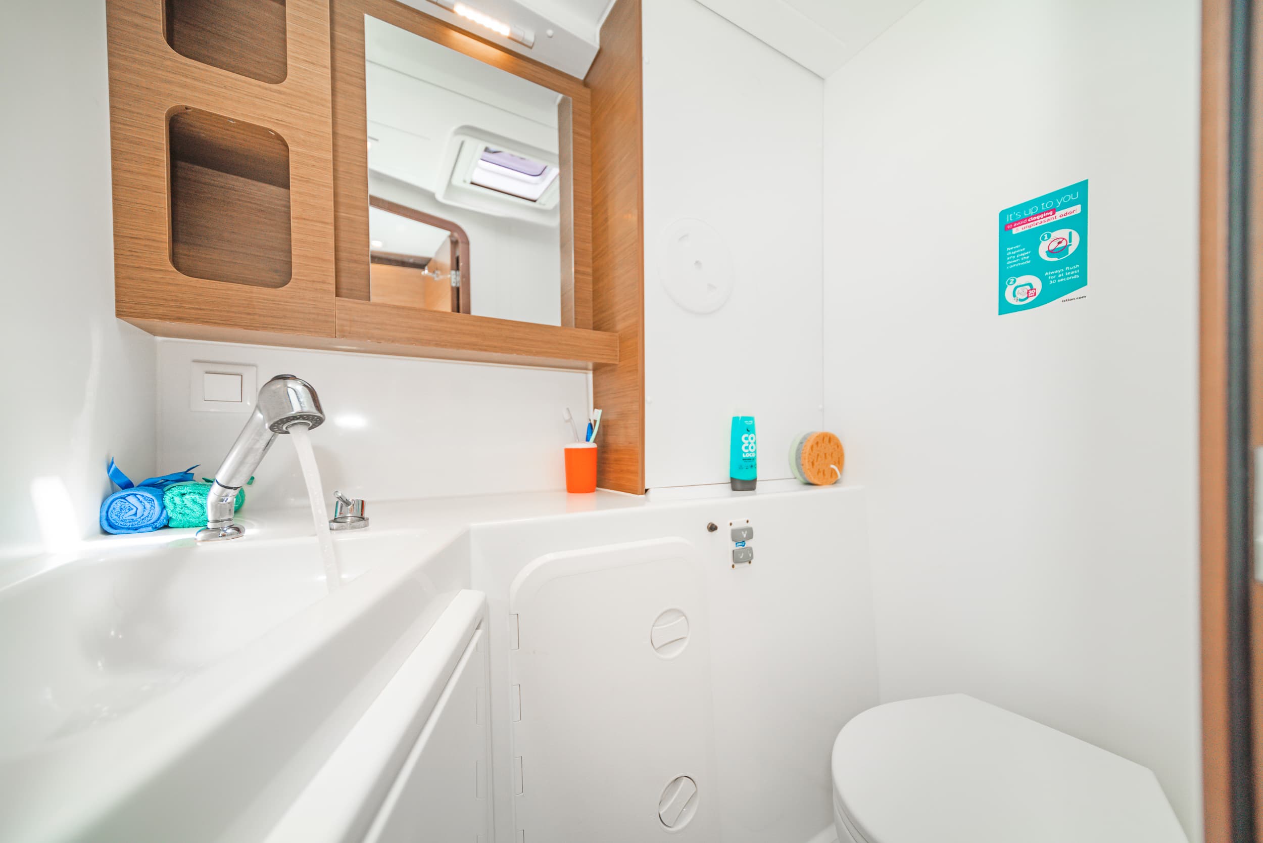 Lagoon 42 - photo 16