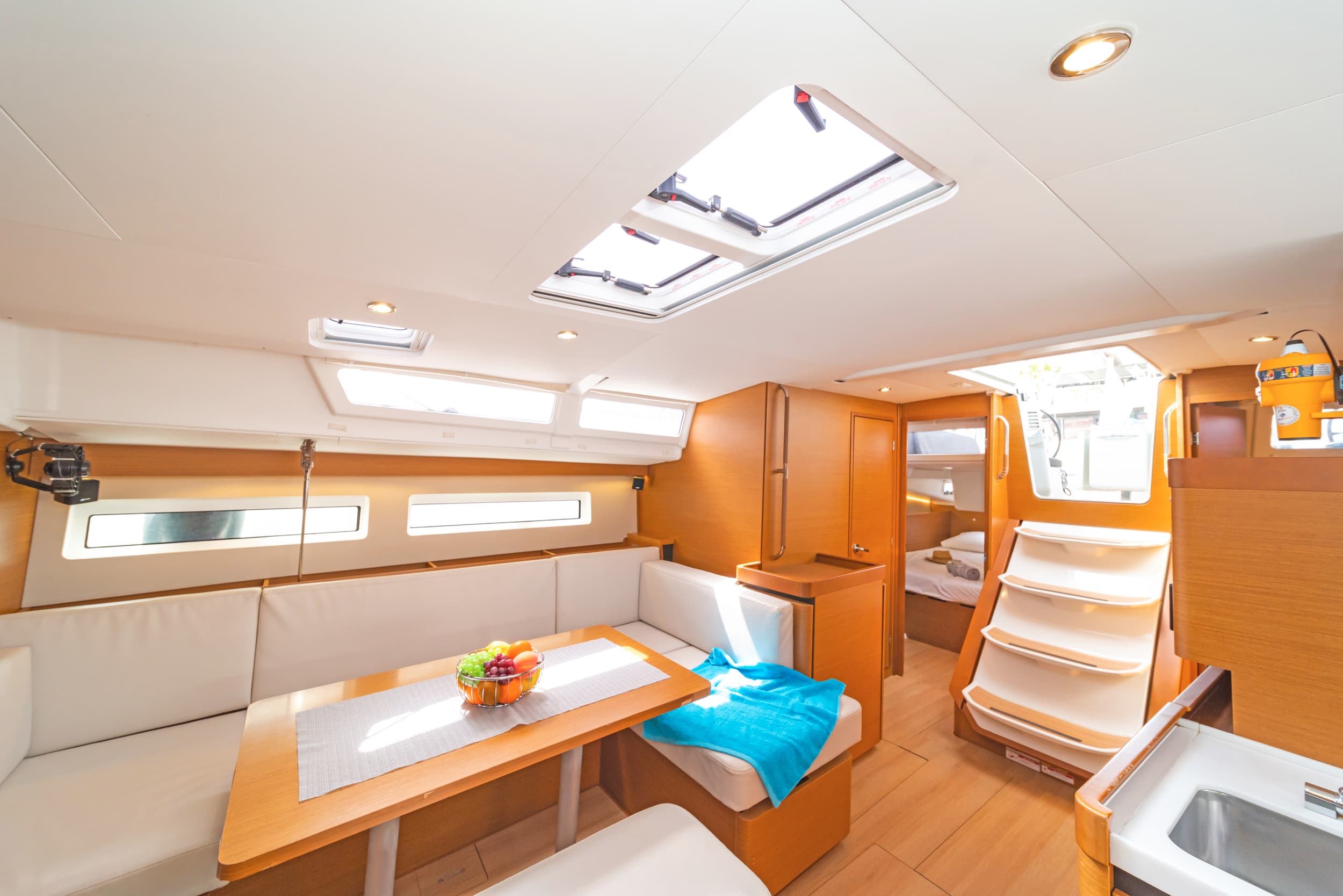 Sun Odyssey 490 - photo 9