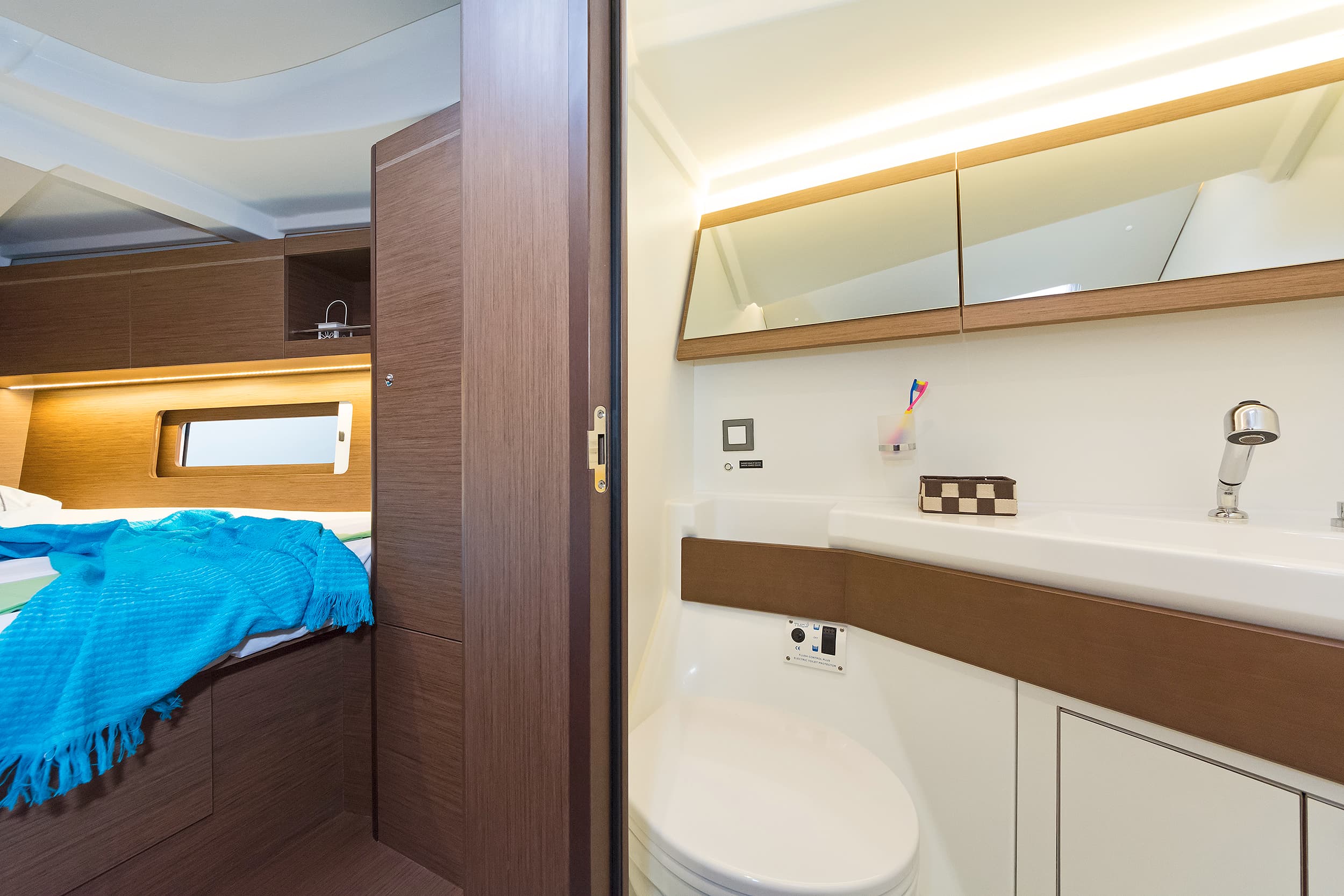 Oceanis 46.1 - photo 16