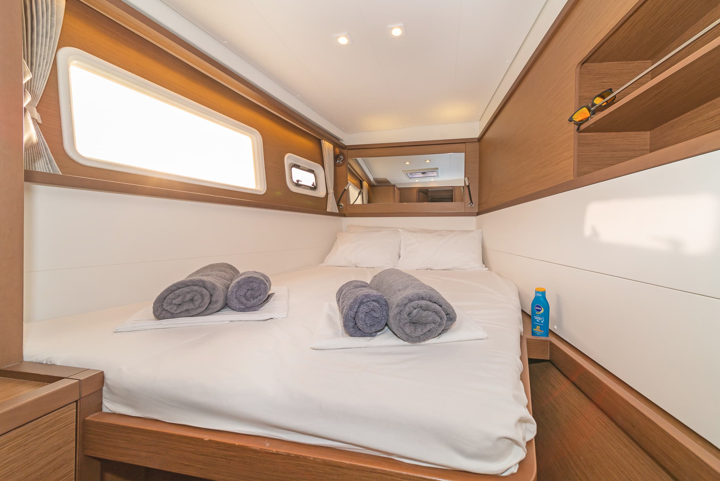 Lagoon 450 Fly - photo 17