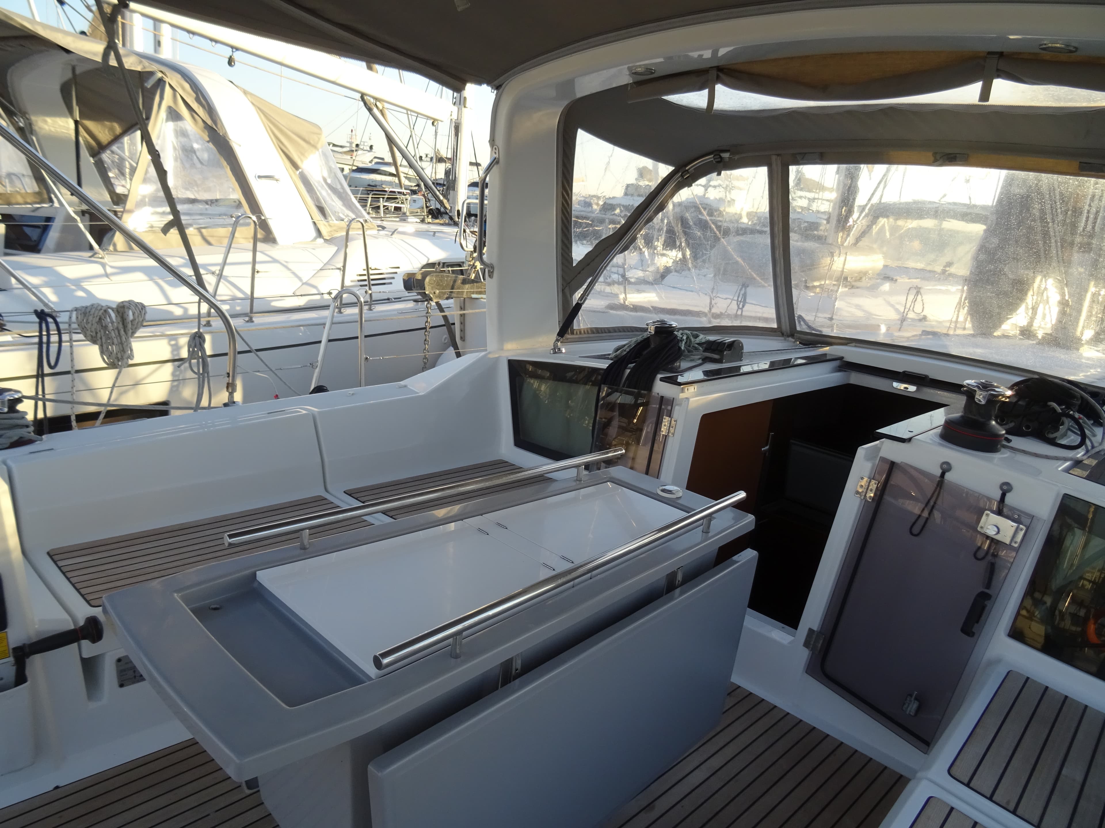 Oceanis 41.1 - photo 5