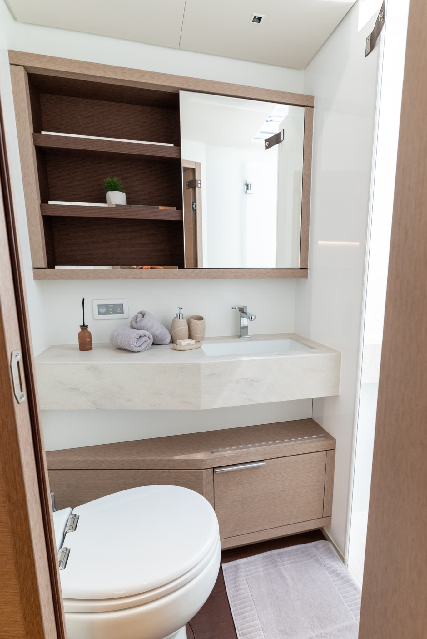 Lagoon Sixty 5 - photo 31