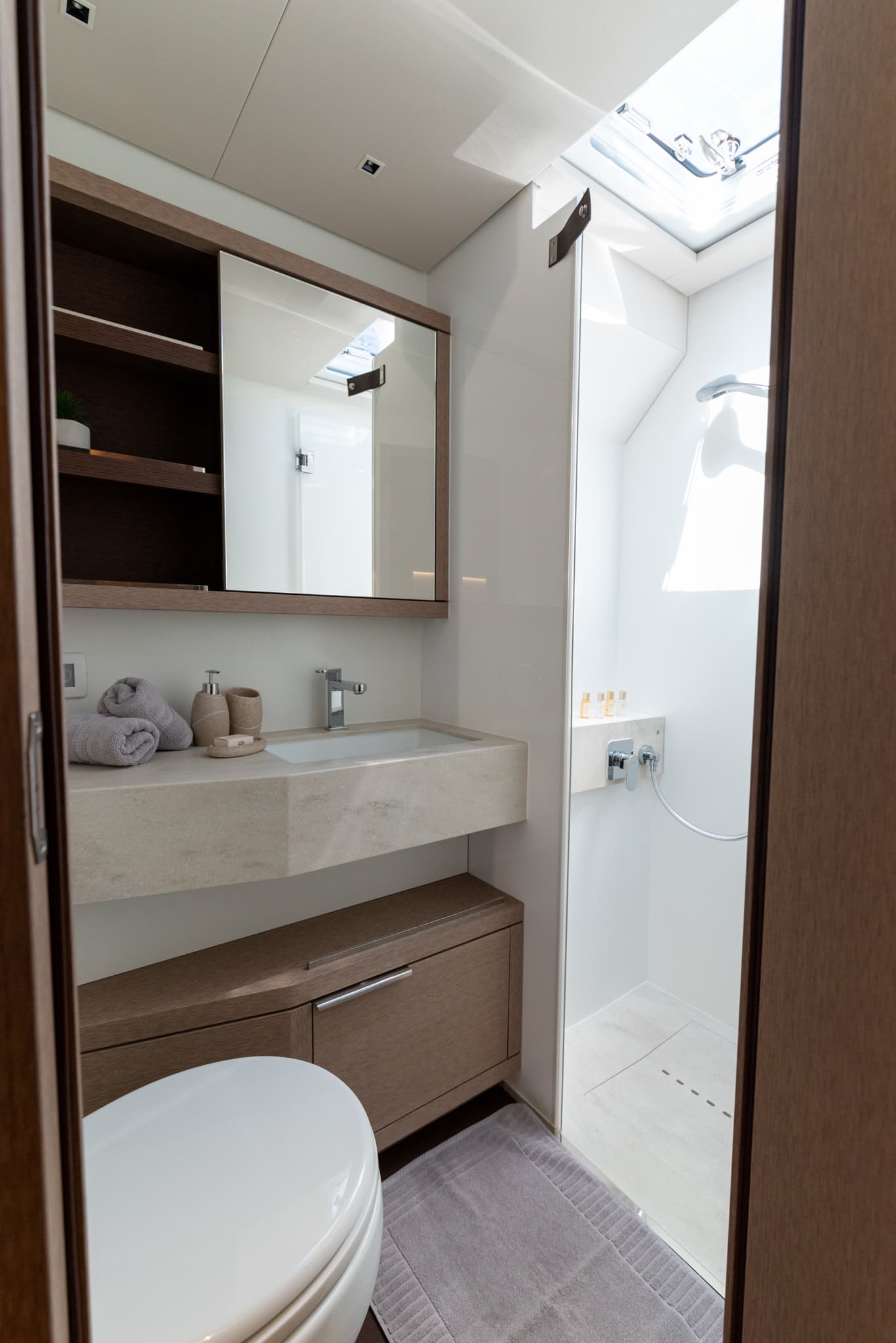 Lagoon Sixty 5 - photo 43