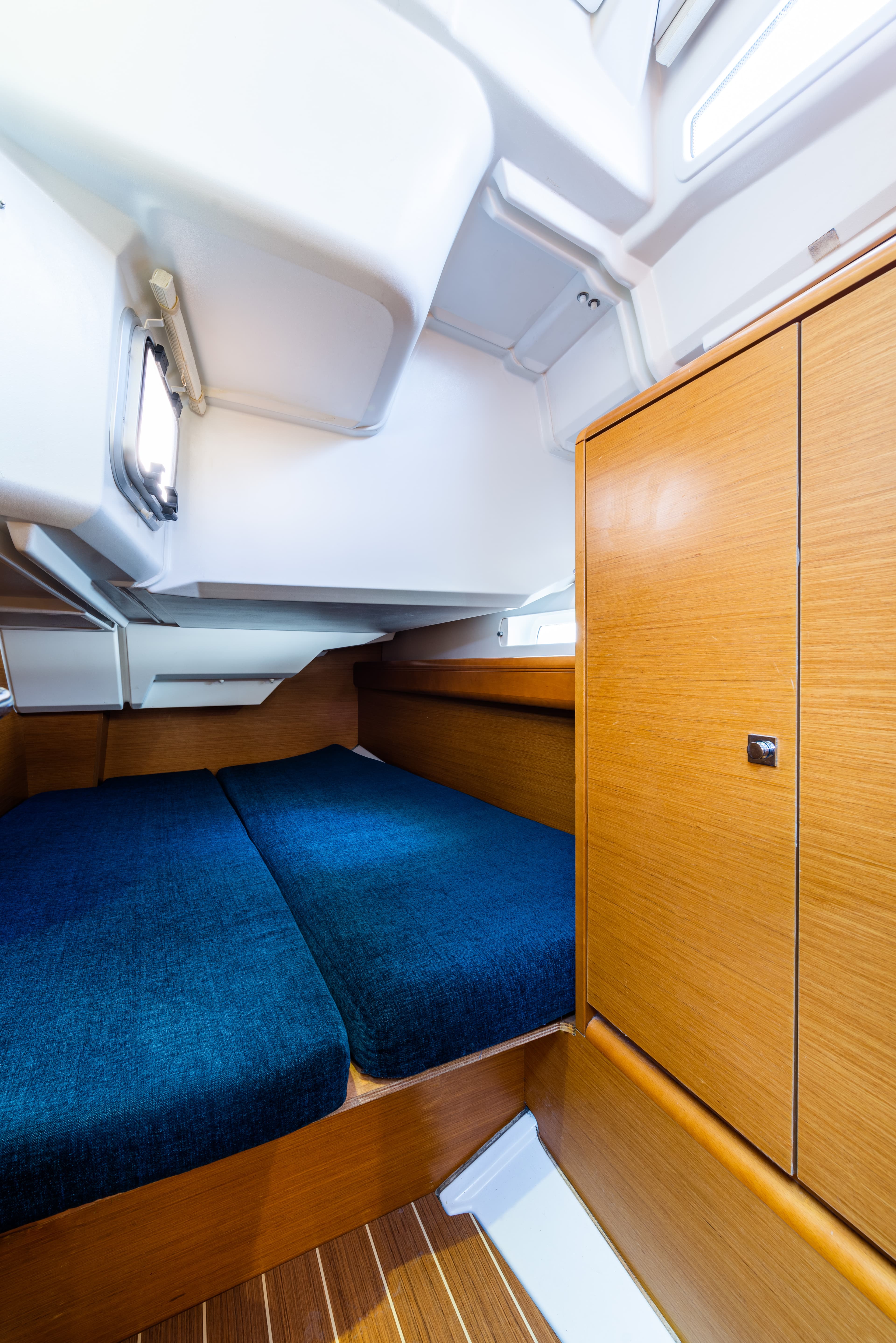 Sun Odyssey 379 - photo 20