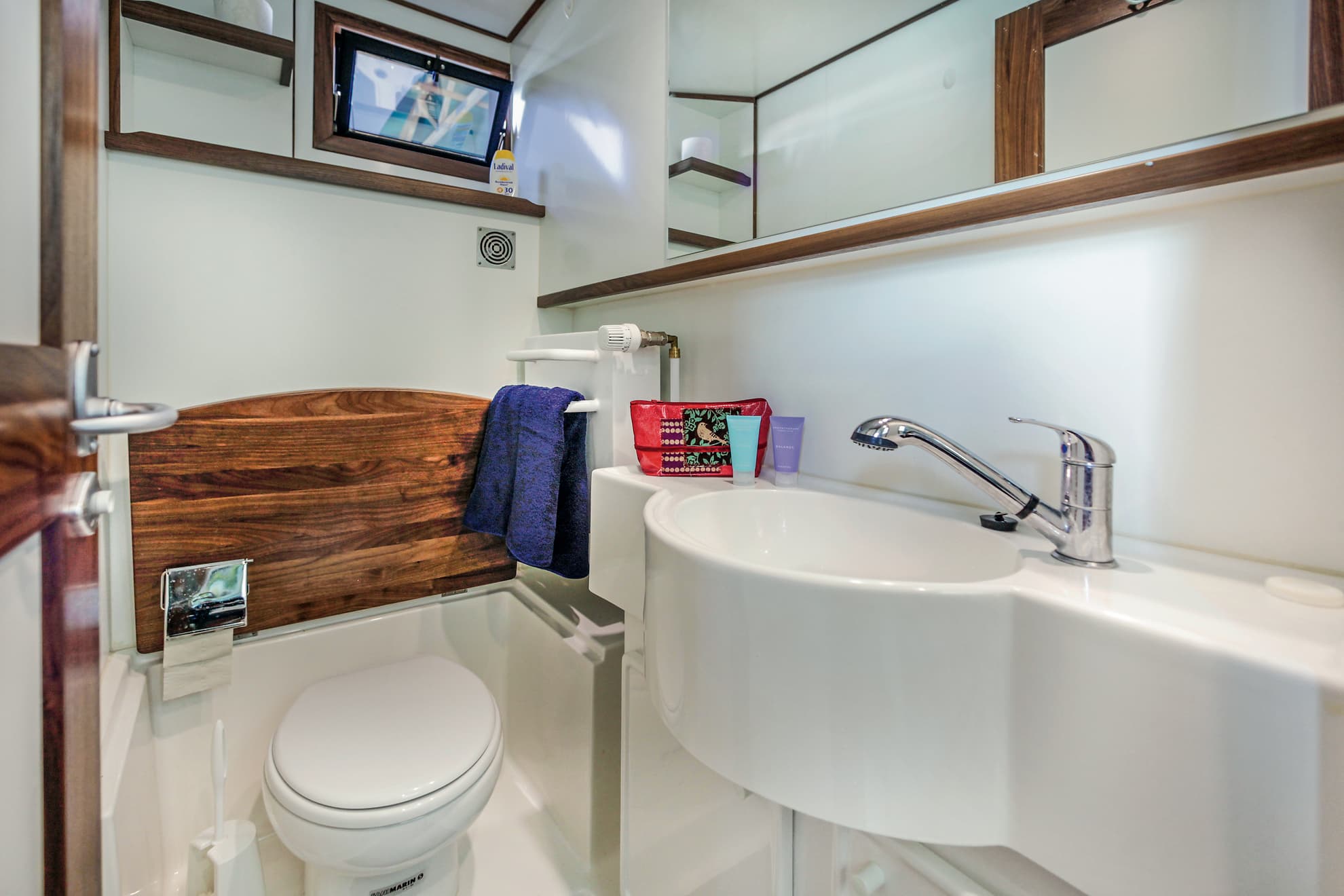 Aquino 1190 - photo 25