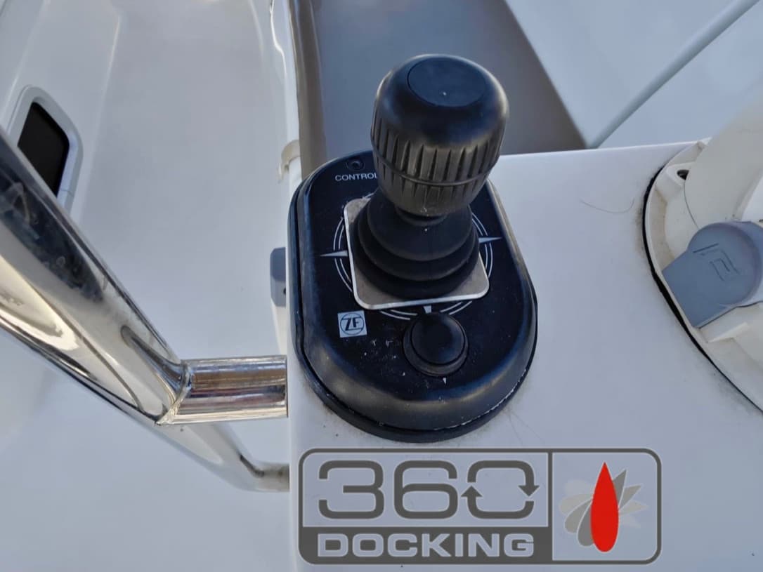 Sun Odyssey 49i - photo 5