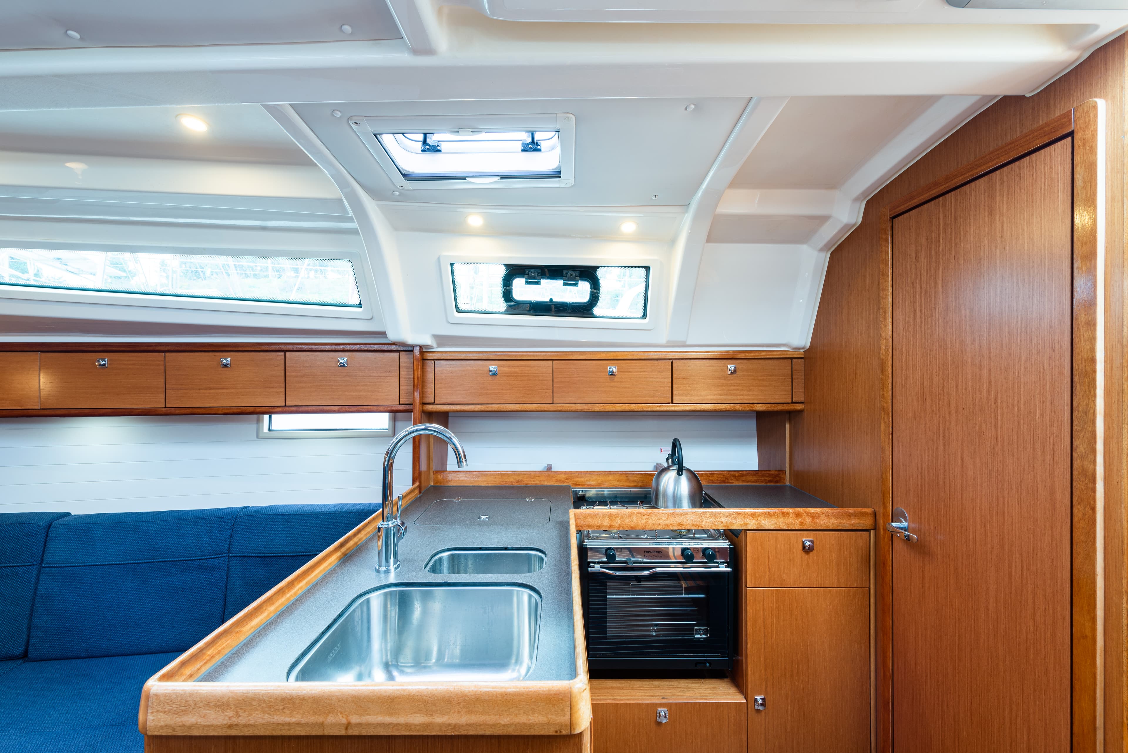 Bavaria 37 - photo 25