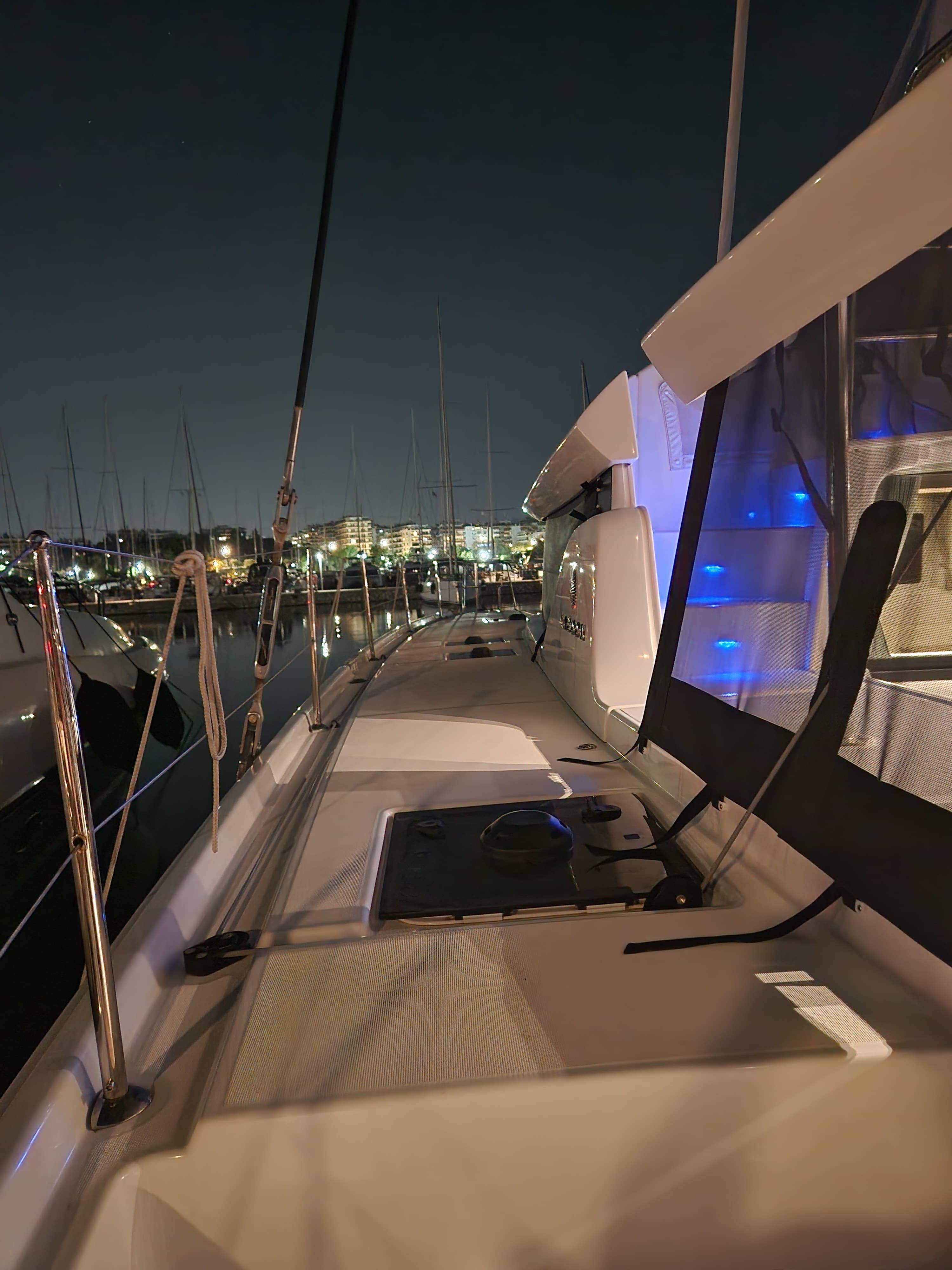 Lagoon 46  - photo 21