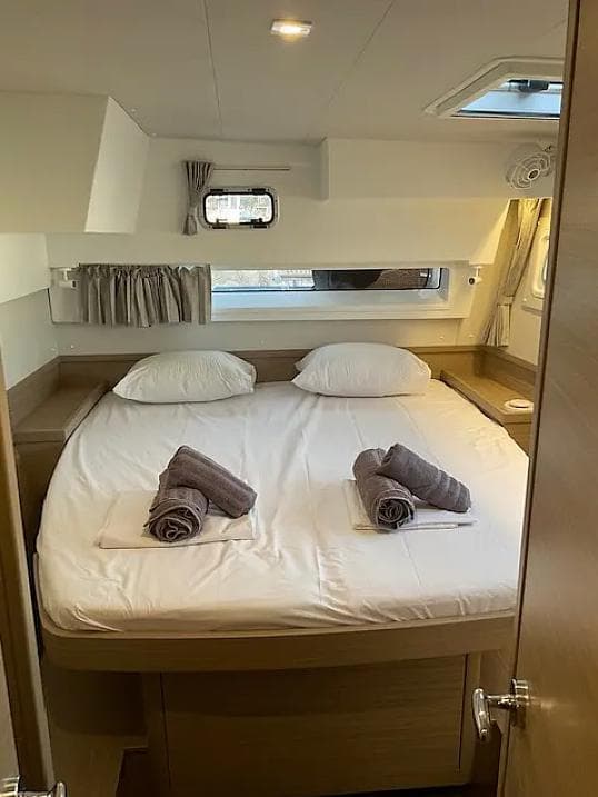 Lagoon 42 - photo 14