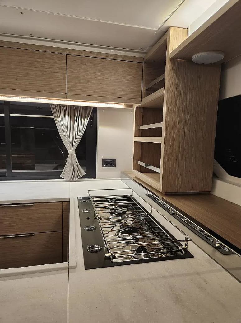 Lagoon 46  - photo 31