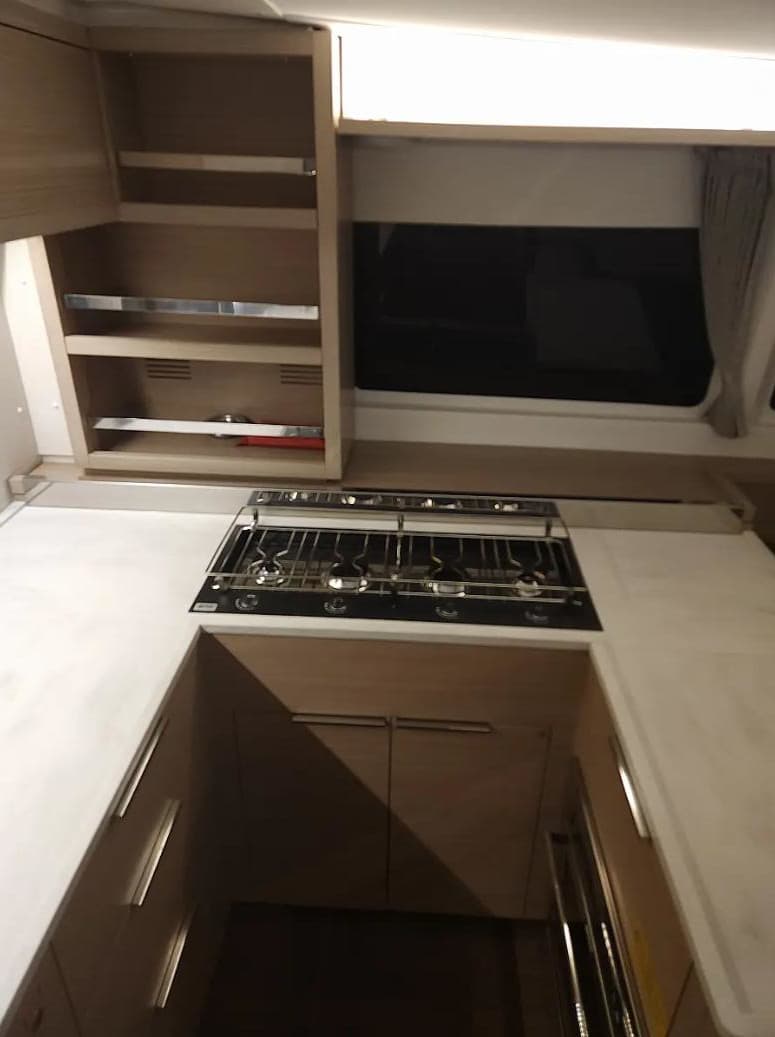 Lagoon 46  - photo 28