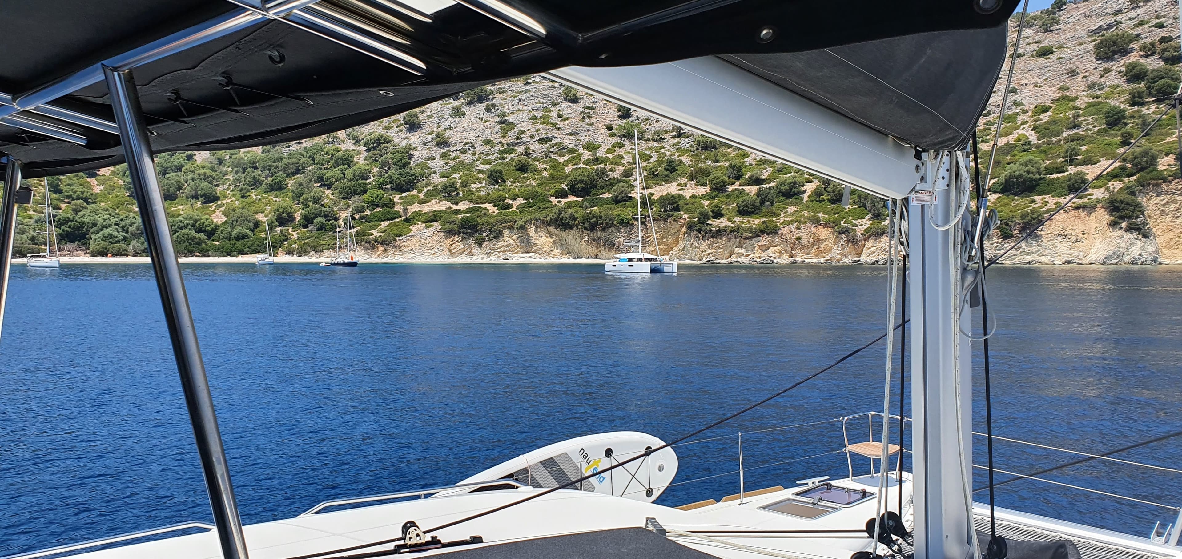 Lagoon 450 Fly - photo 9