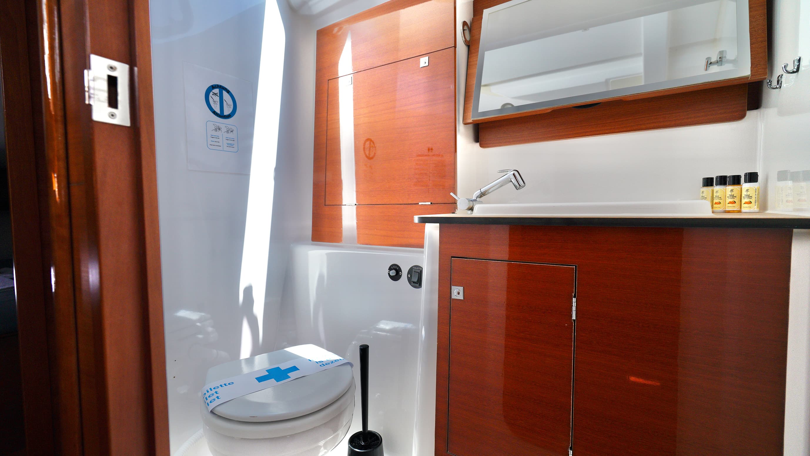 Dufour 460 Grand Large - photo 26