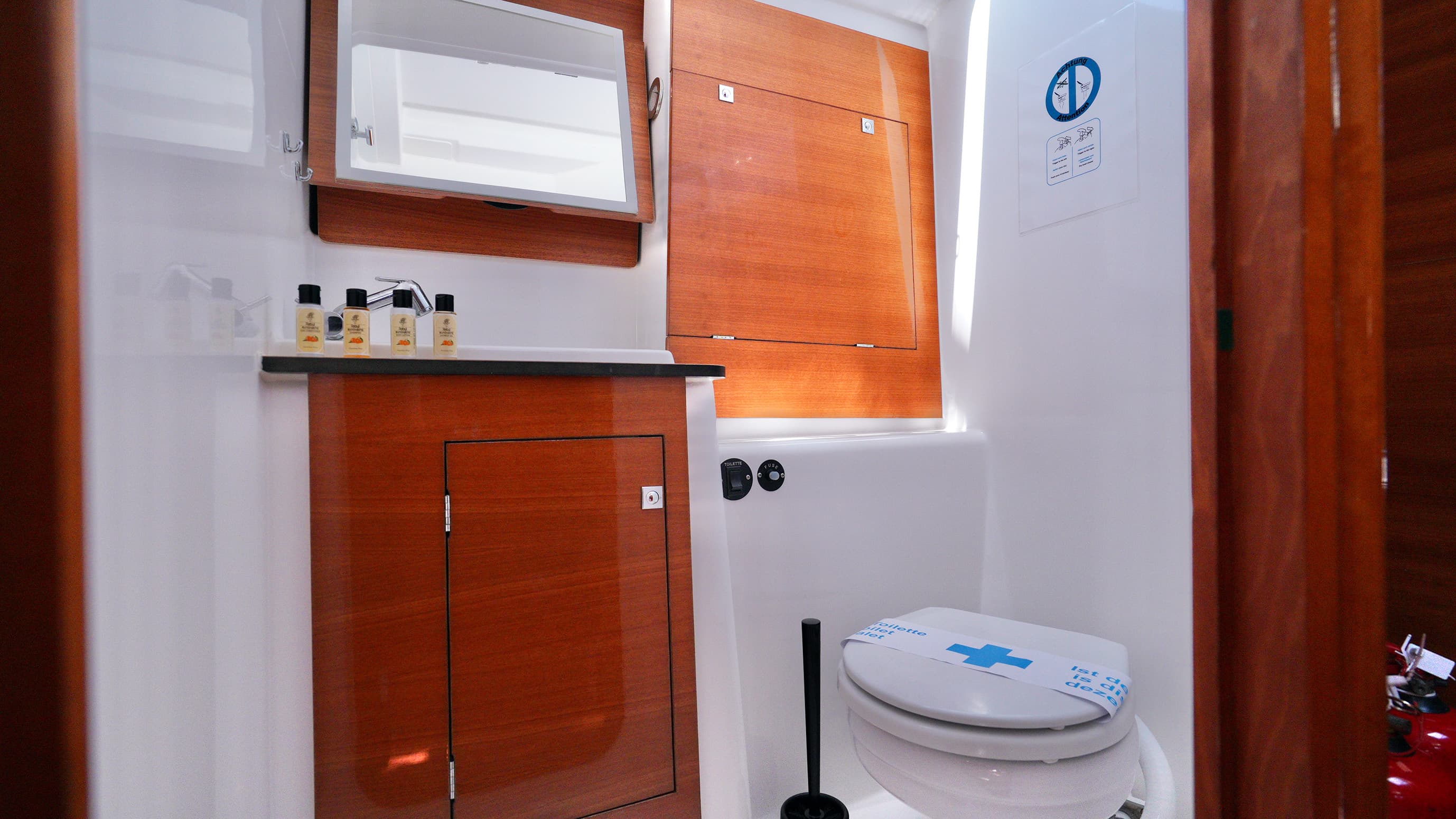 Dufour 460 Grand Large - photo 18