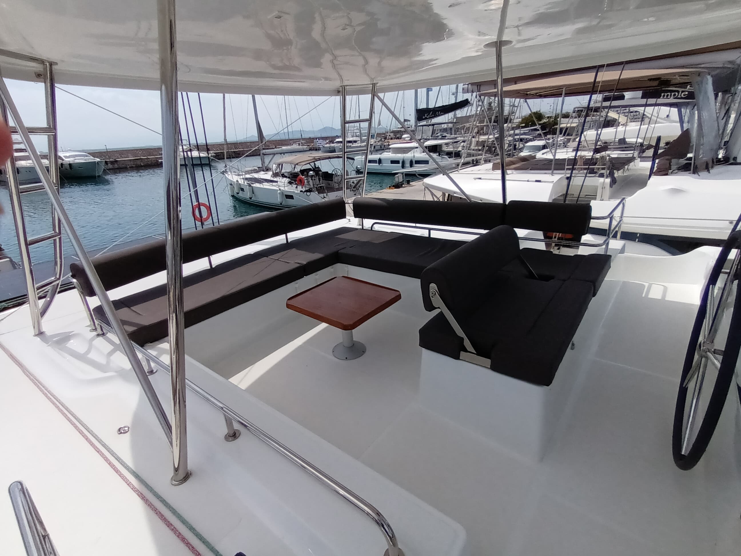 Lagoon 51 - photo 15