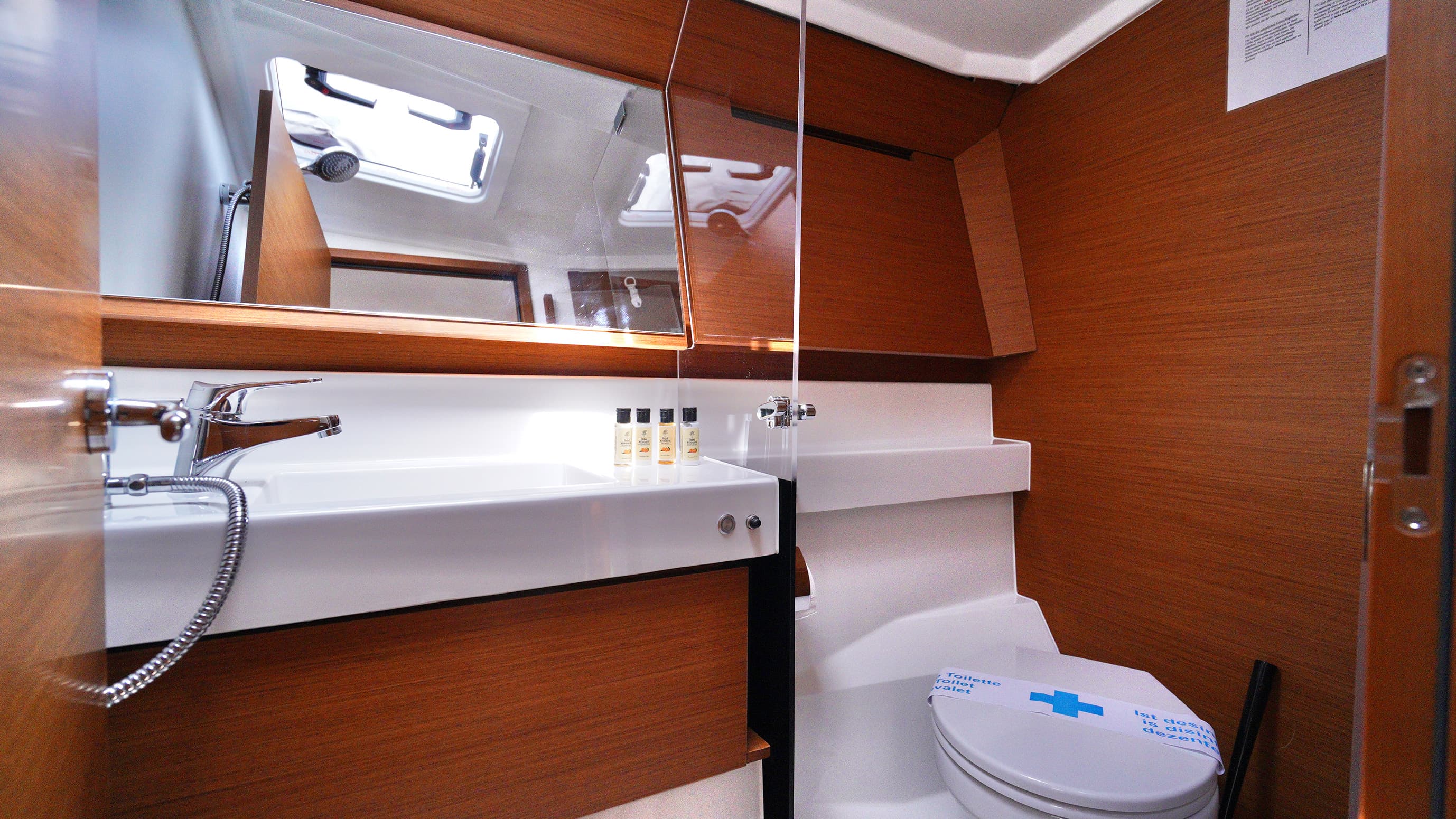 Sun Odyssey 410 - photo 7