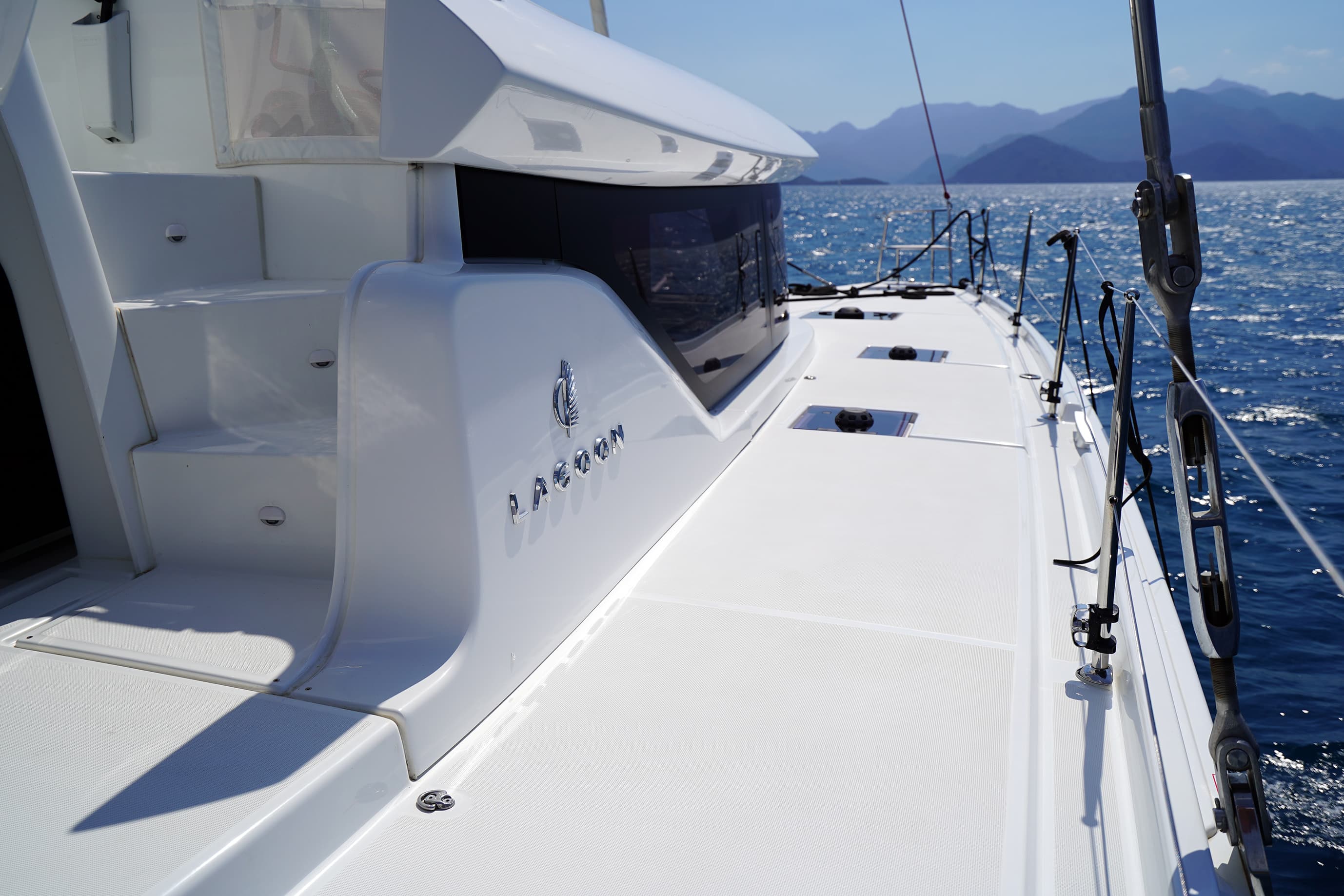 Lagoon 46  - photo 20