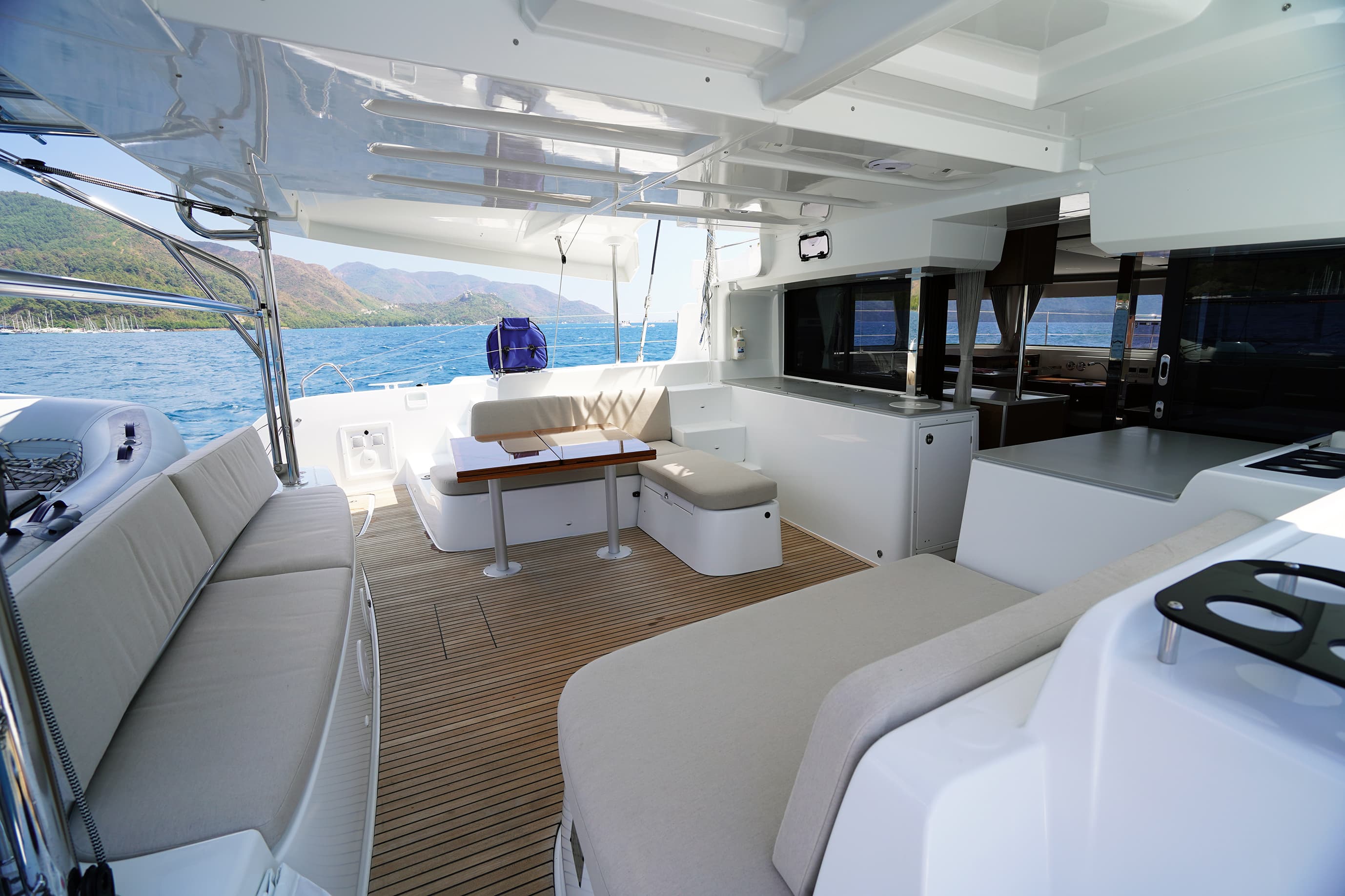 Lagoon 46  - photo 14