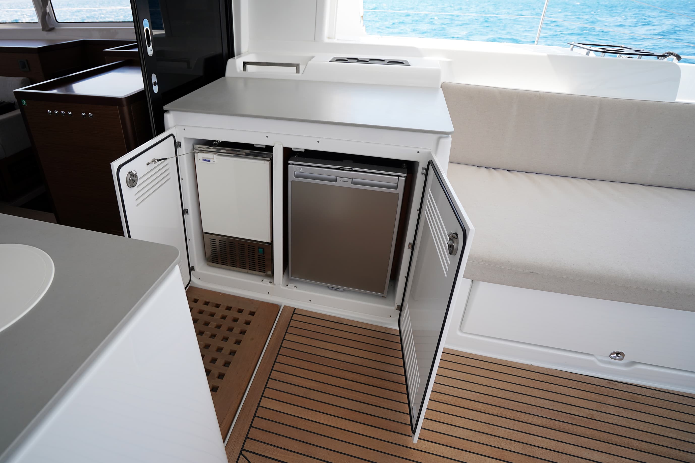 Lagoon 46  - photo 25