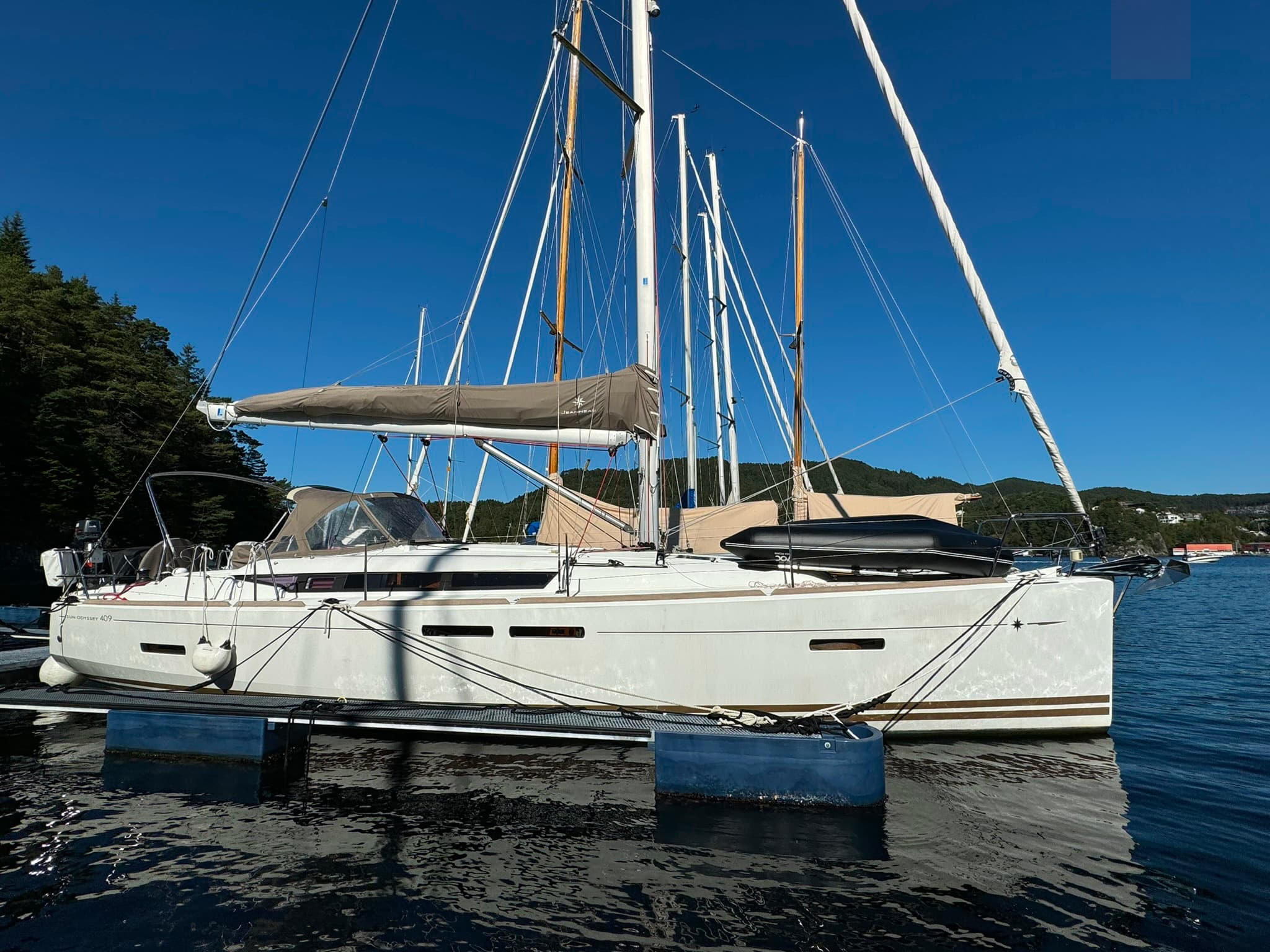 Sun Odyssey 409 - photo