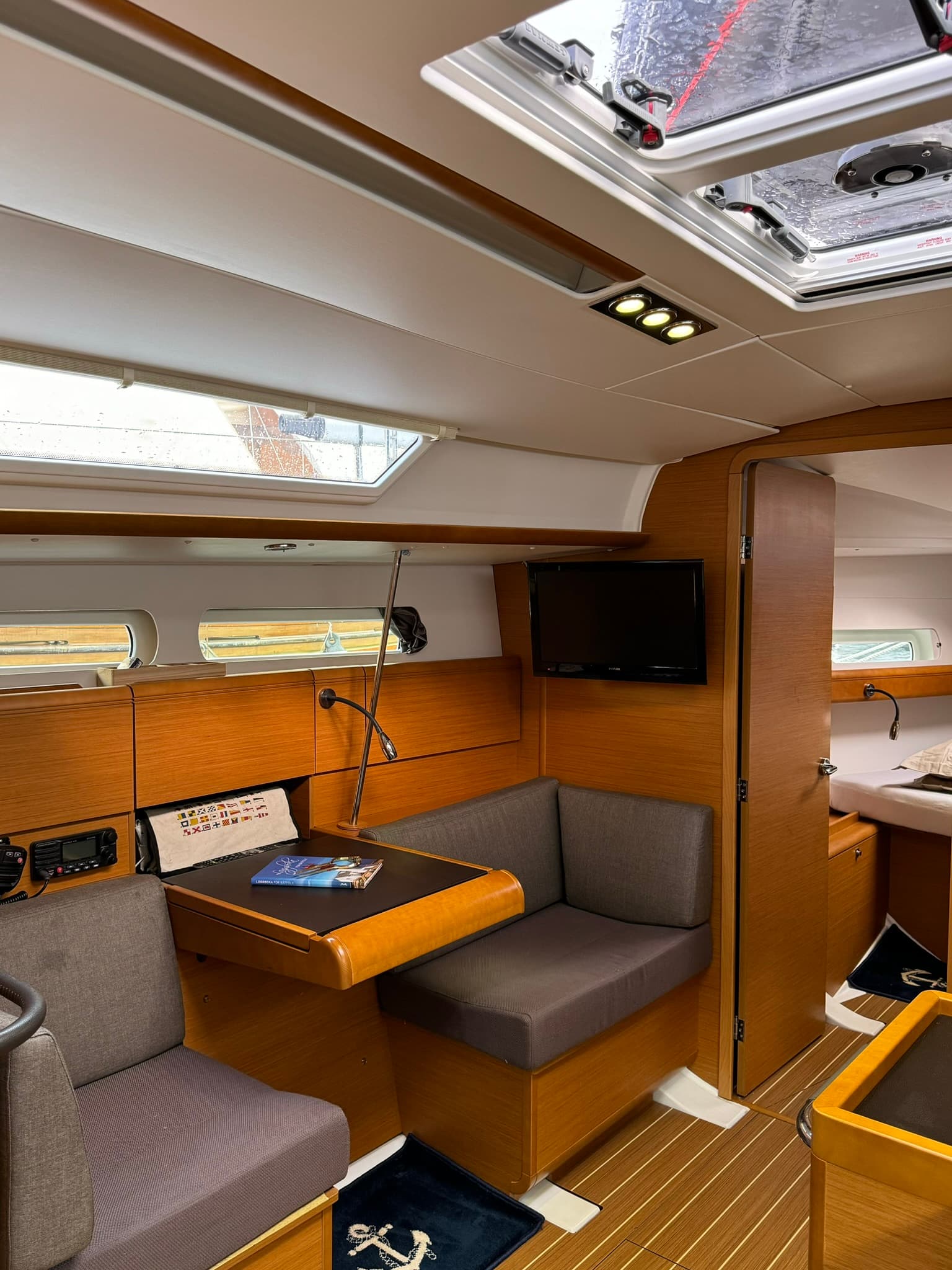 Sun Odyssey 409 - photo 6