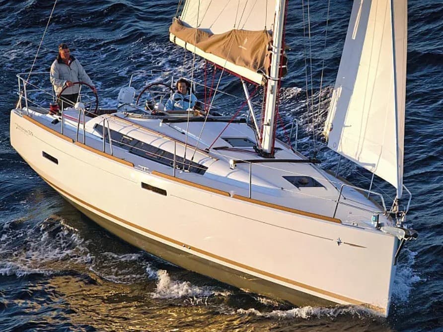 Sun Odyssey 379 - photo