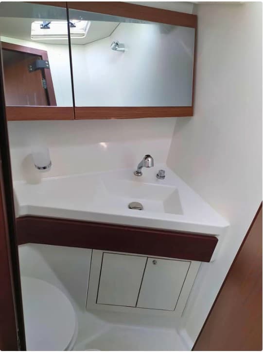 Oceanis 46.1 - photo 10