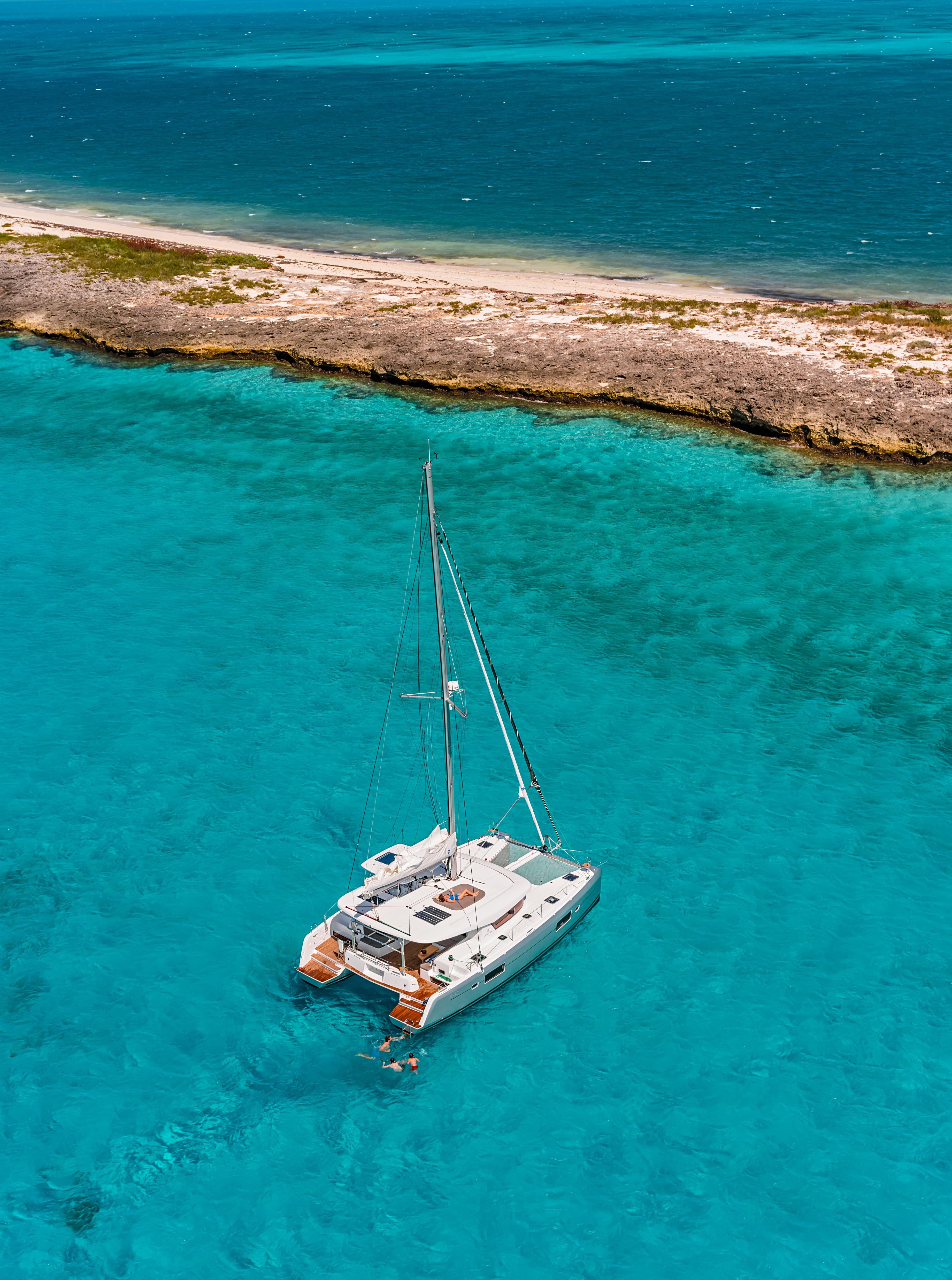 Lagoon 42 - photo 10